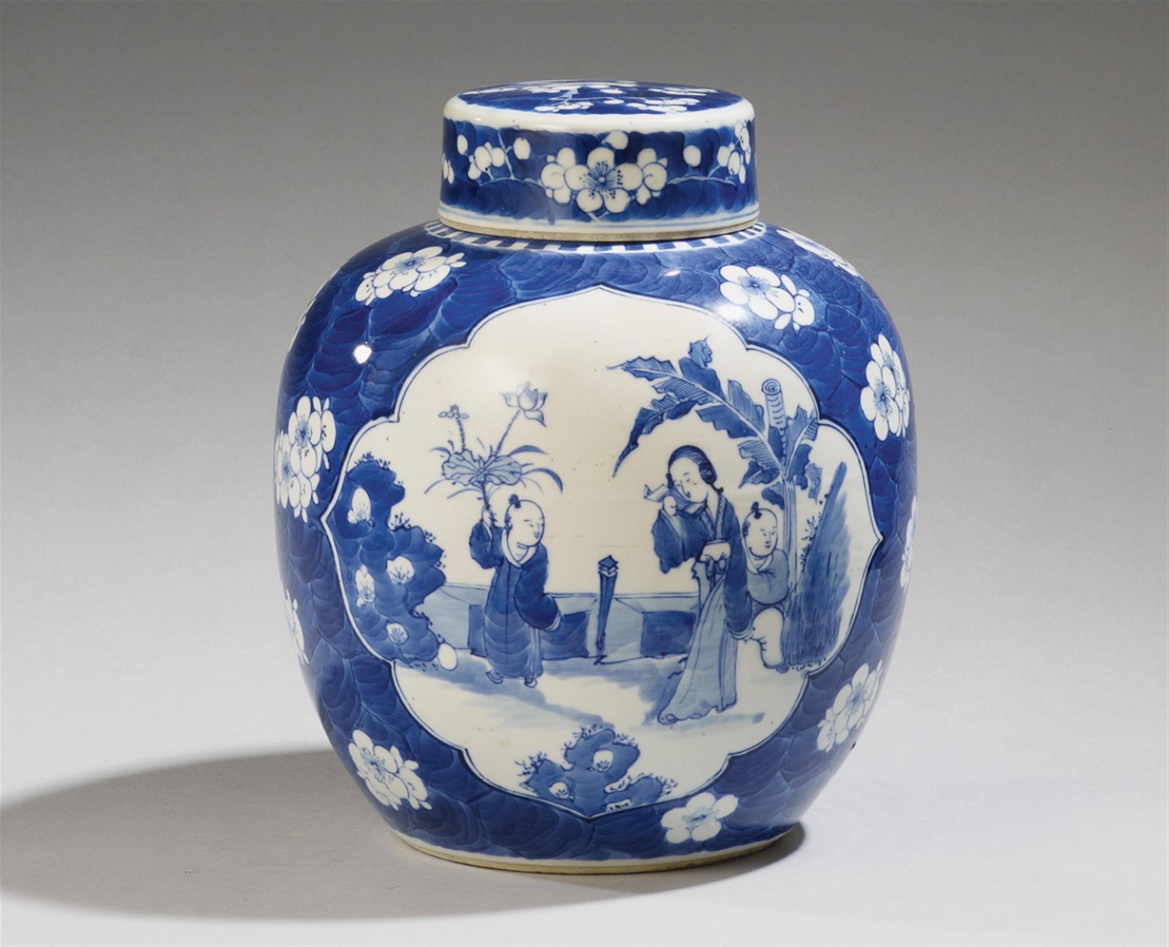 Two blue and white ginger jars and an hexagonal vase. Guangxu Four-character seal-mark Kangxi - image-1