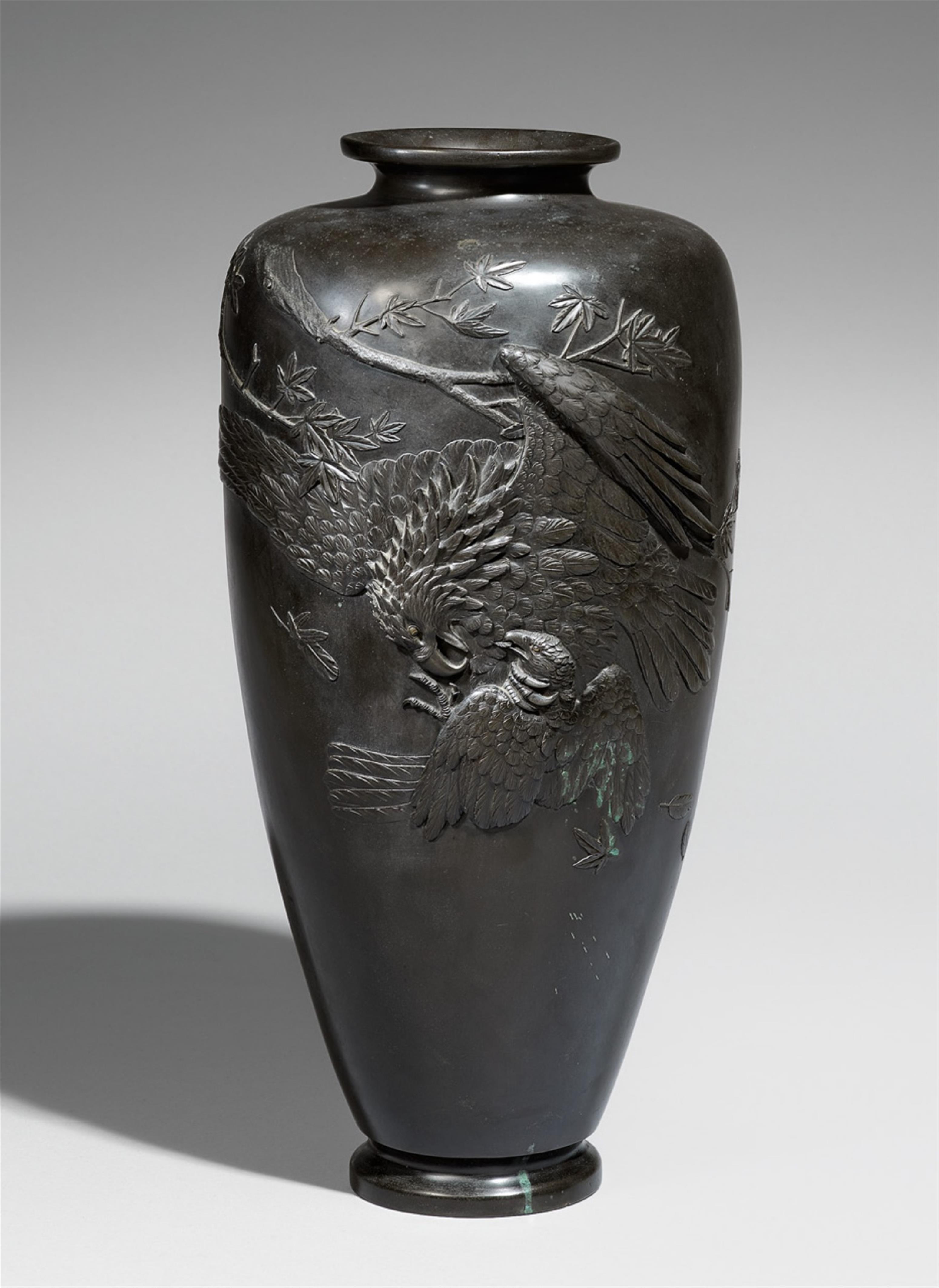 Große Vase. Bronze. Spätes 19. Jh. - image-1