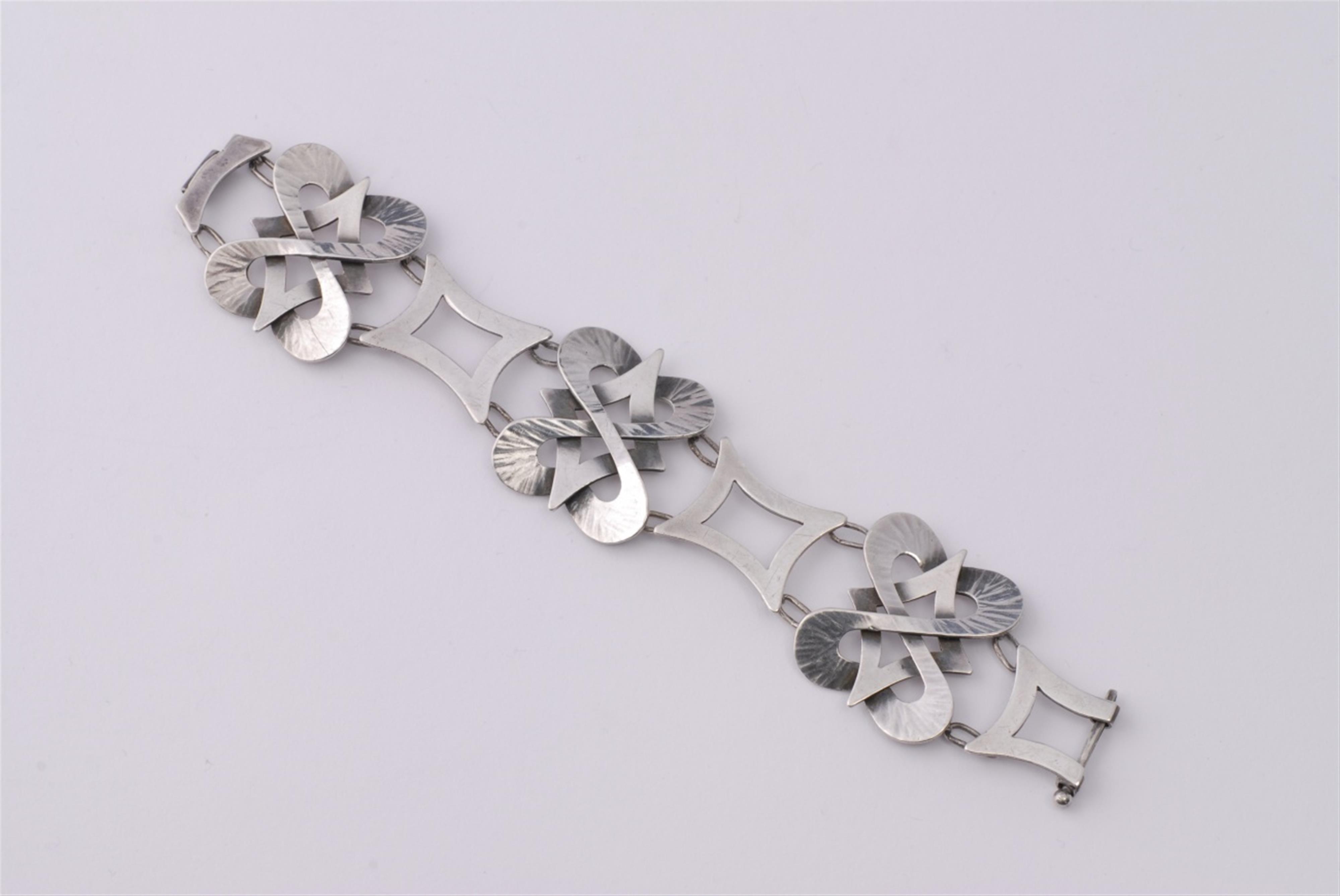 A hand-forged Vienna silver bracelet. - image-1