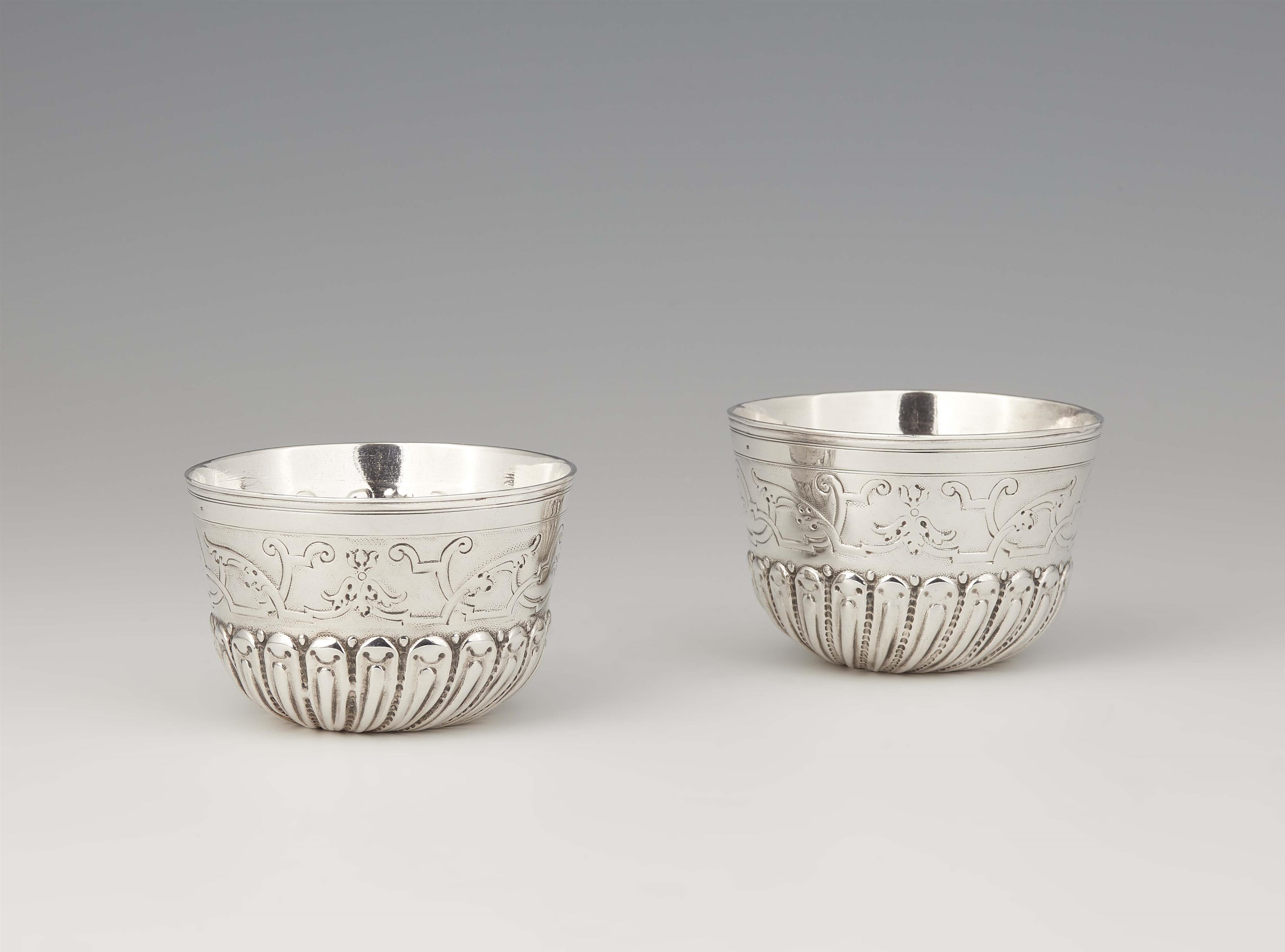 A pair of Augsburg silver tumblers - image-3