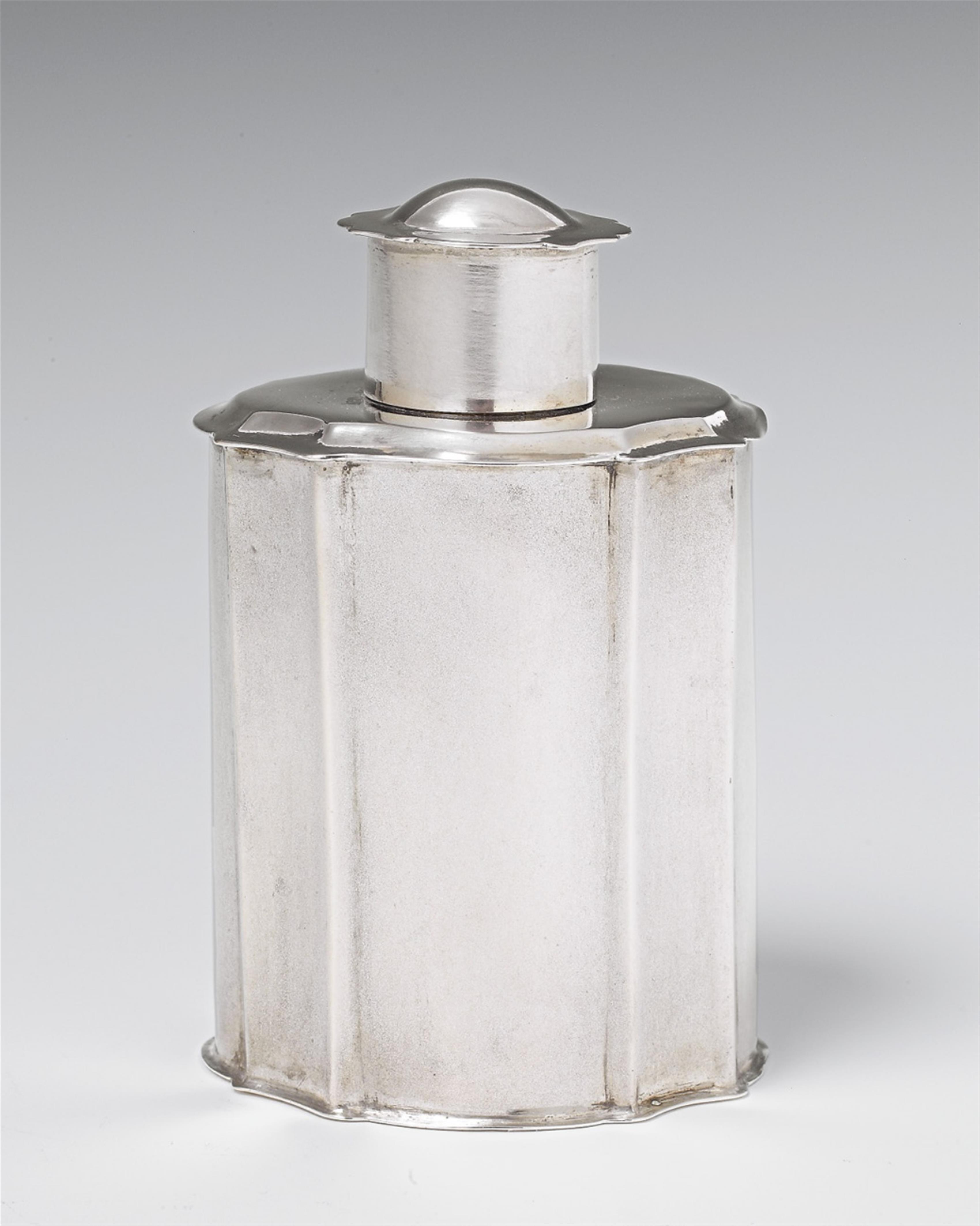 A silver tea caddy - image-1