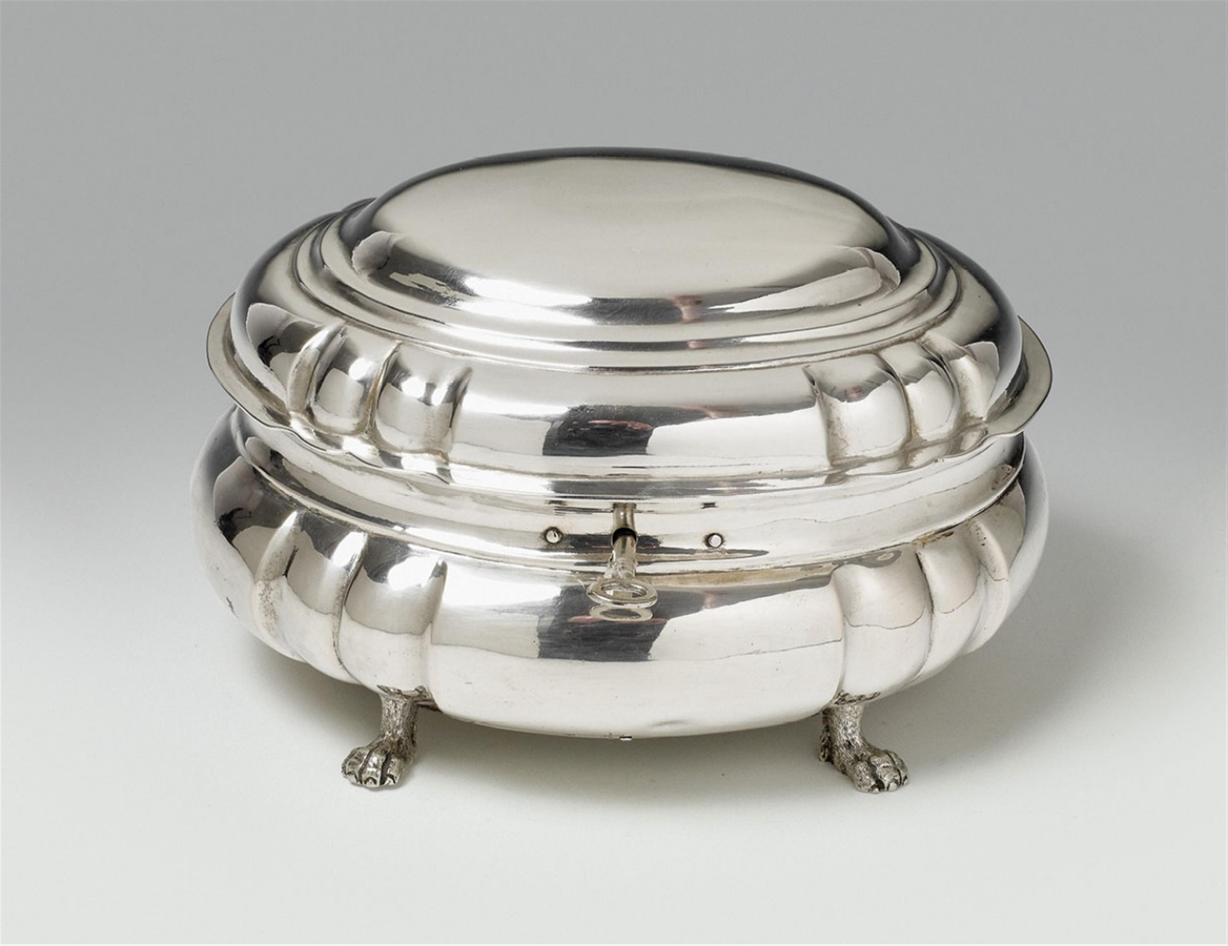 A large Schwerin interior gilt silver sugar box - image-1