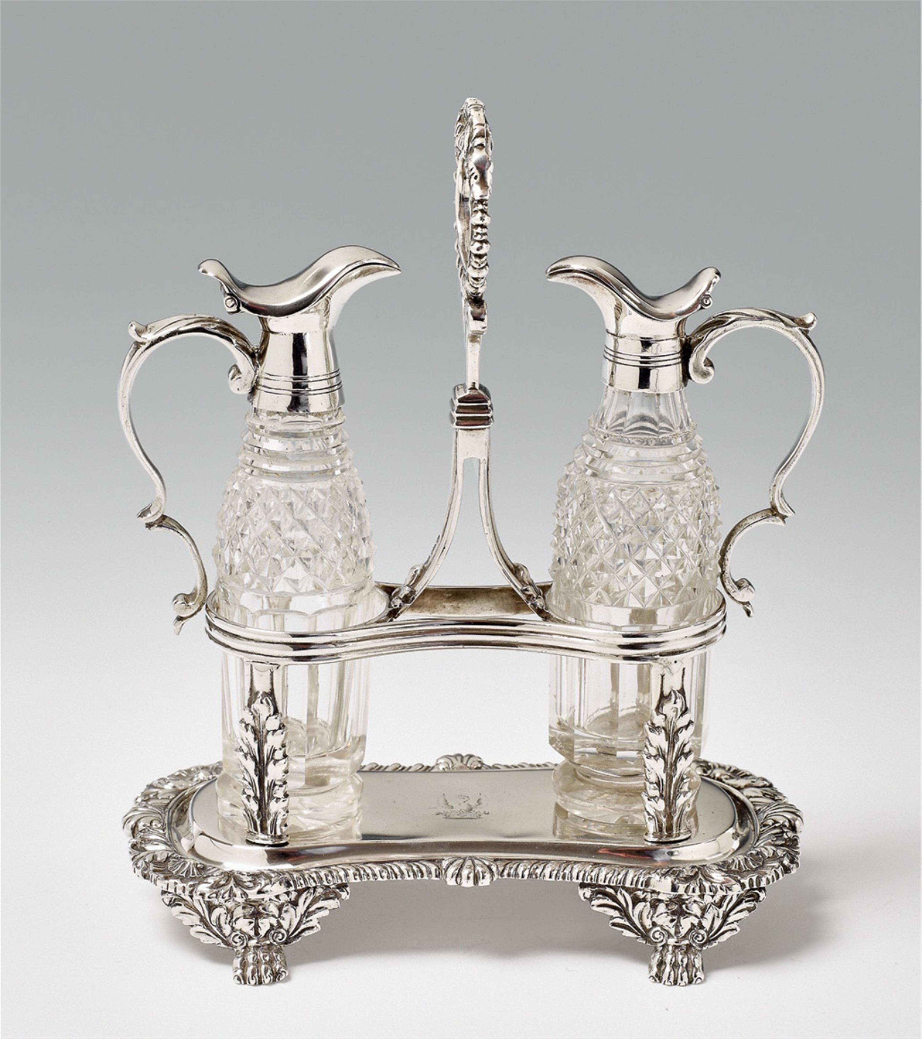 A George IV London silver cruet stand. Marks of Joseph Angell, 1824. - image-1