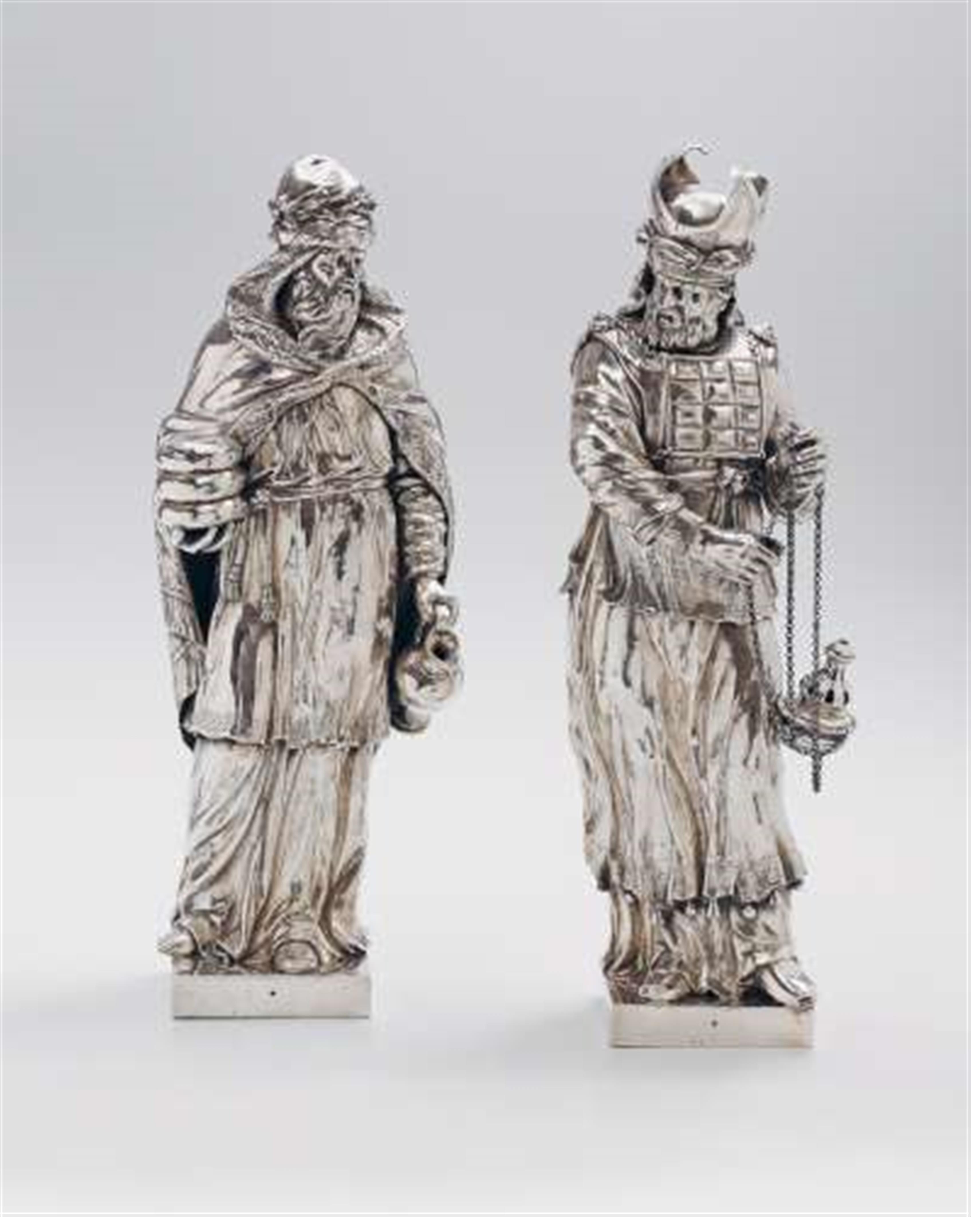 An important pair of Dutch silver sculptures - image-1