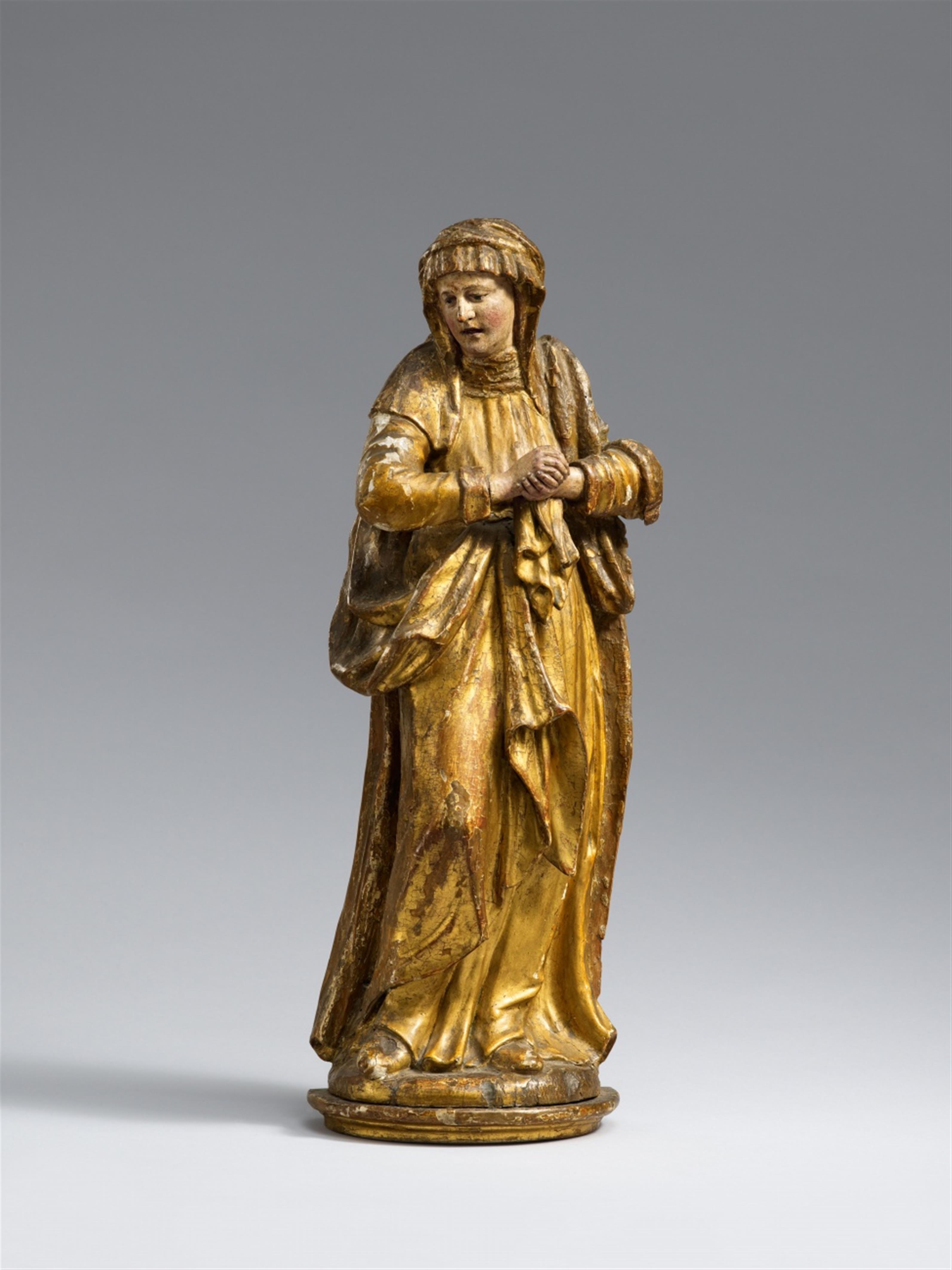 South German early 18th century - An early 18th century South German carved limewood figure of the mourning Virgin. - image-1