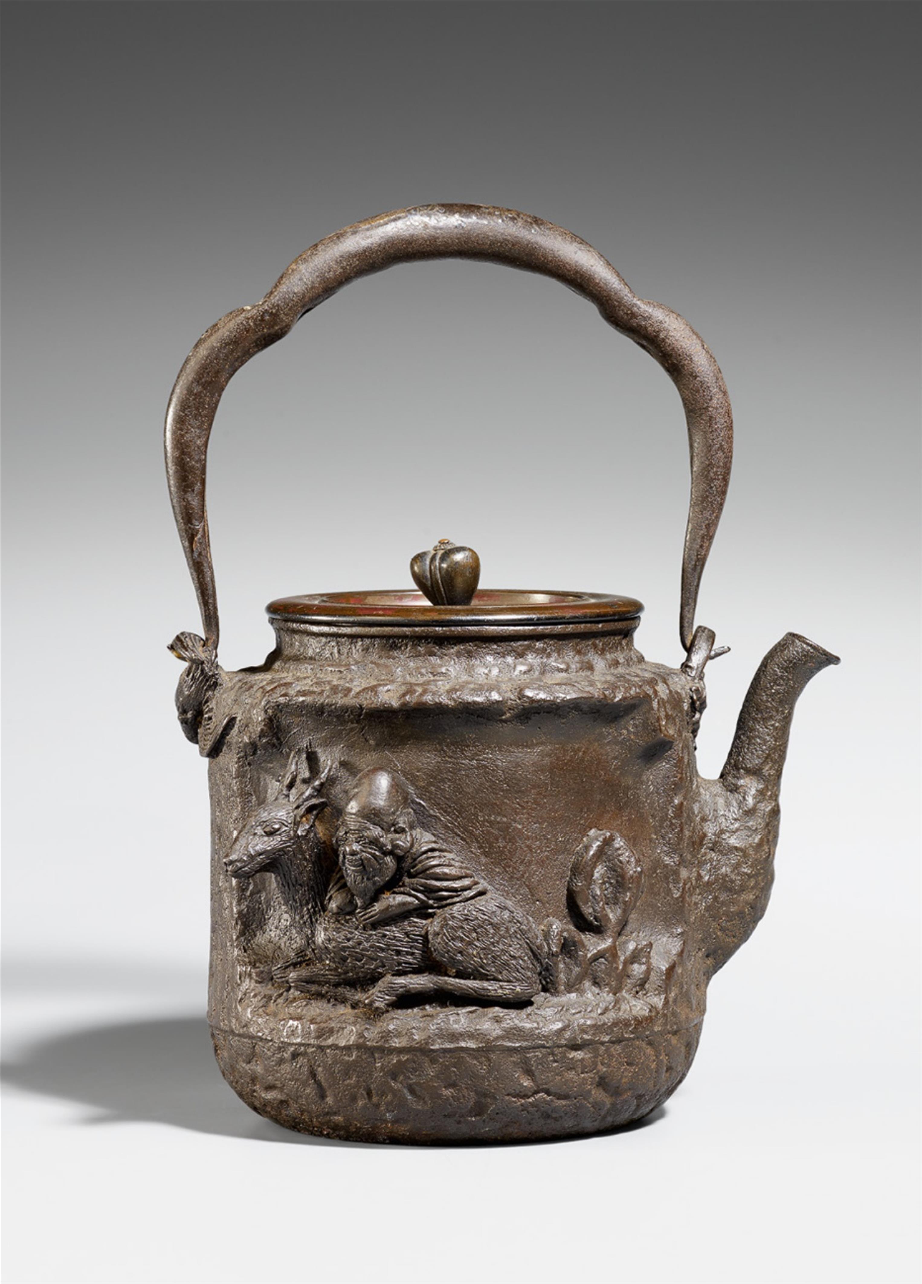 An Okuni iron water pot (tetsubin). Around 1900 - image-1