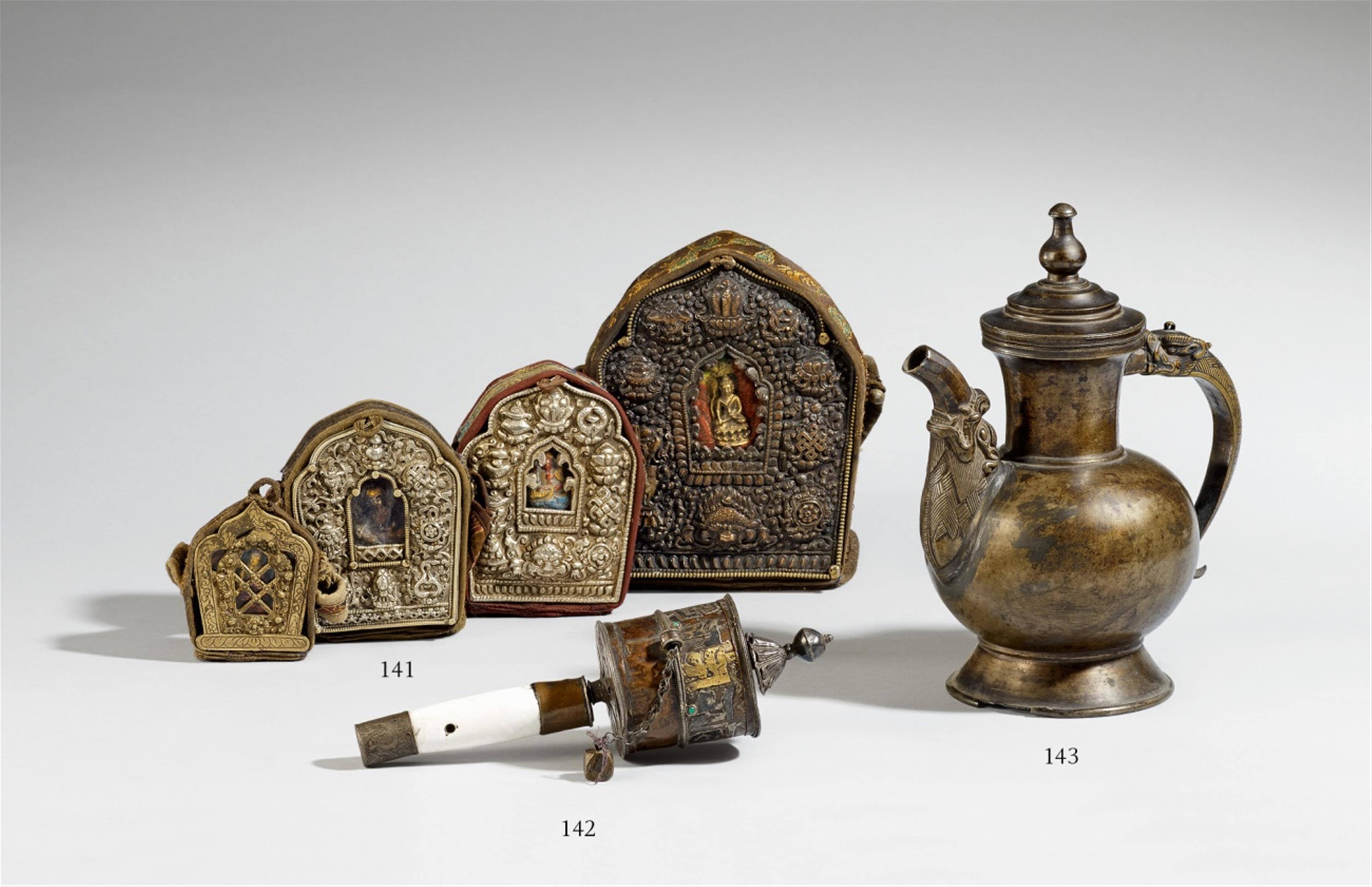 Four Tibetan ga´u boxes of copper, white alloy and brass - image-1