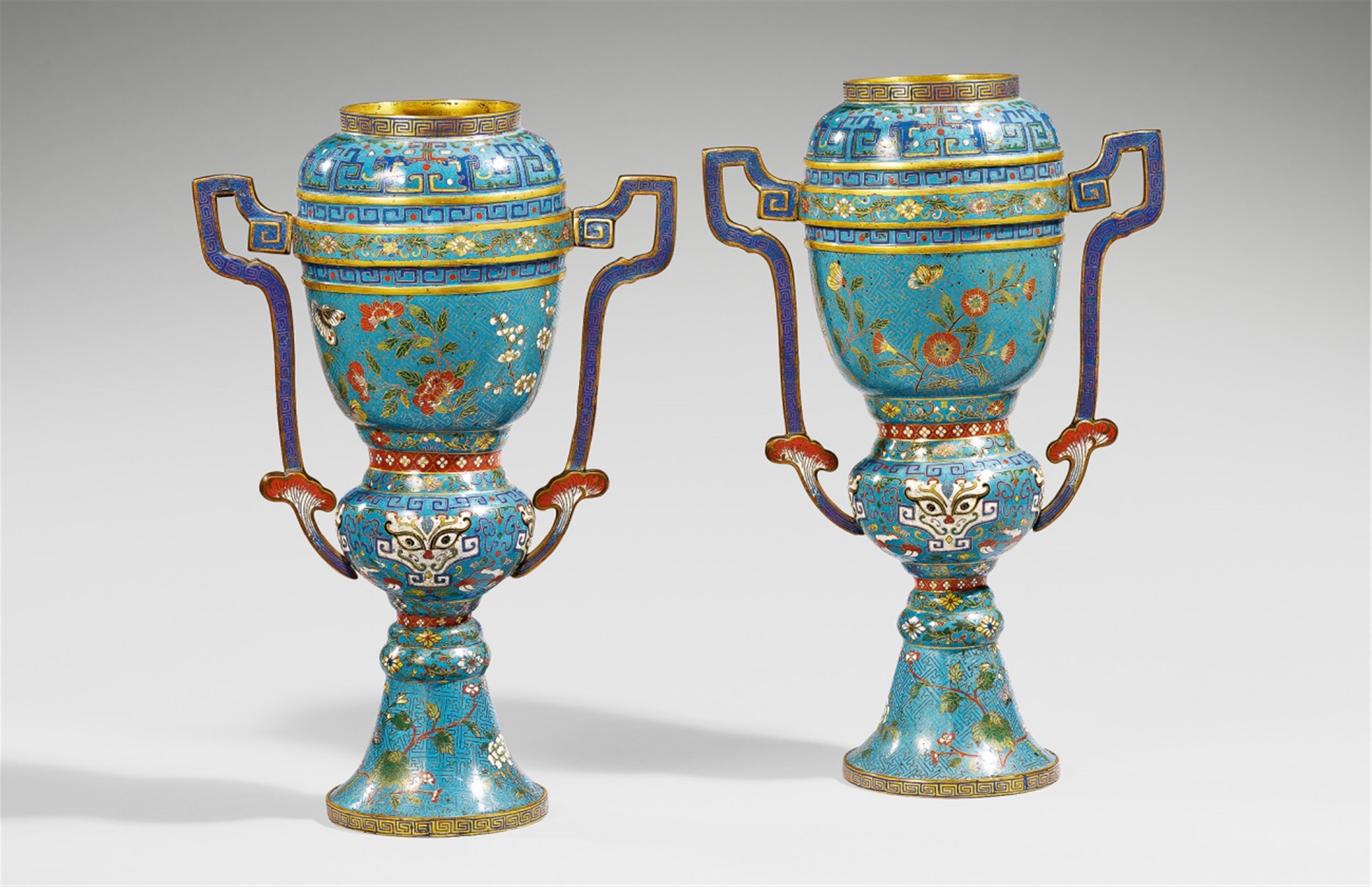 A pair of cloisonné enamel vases. Mid-19th century - image-1