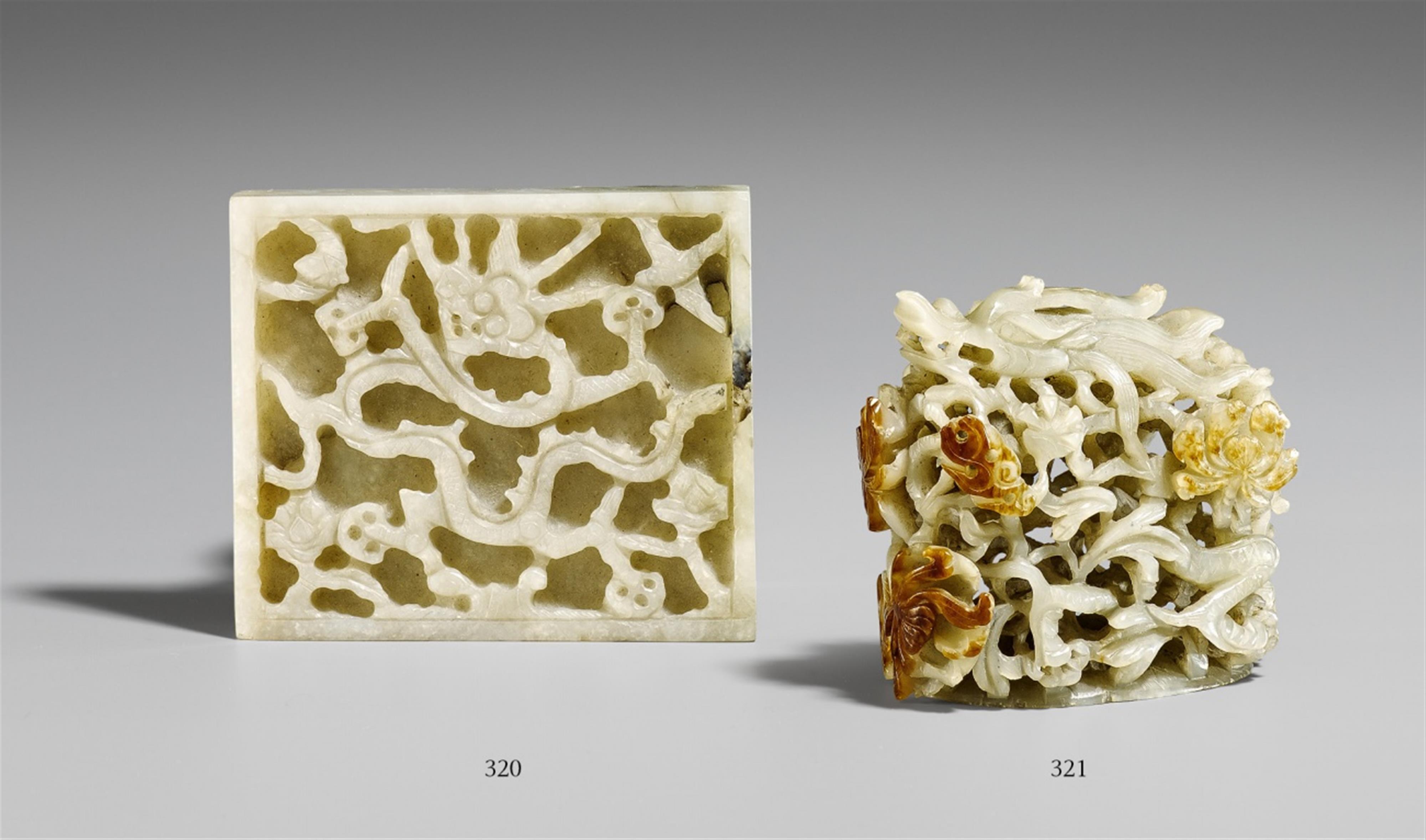 A square jade dragon plaque. Ming dynasty - image-1