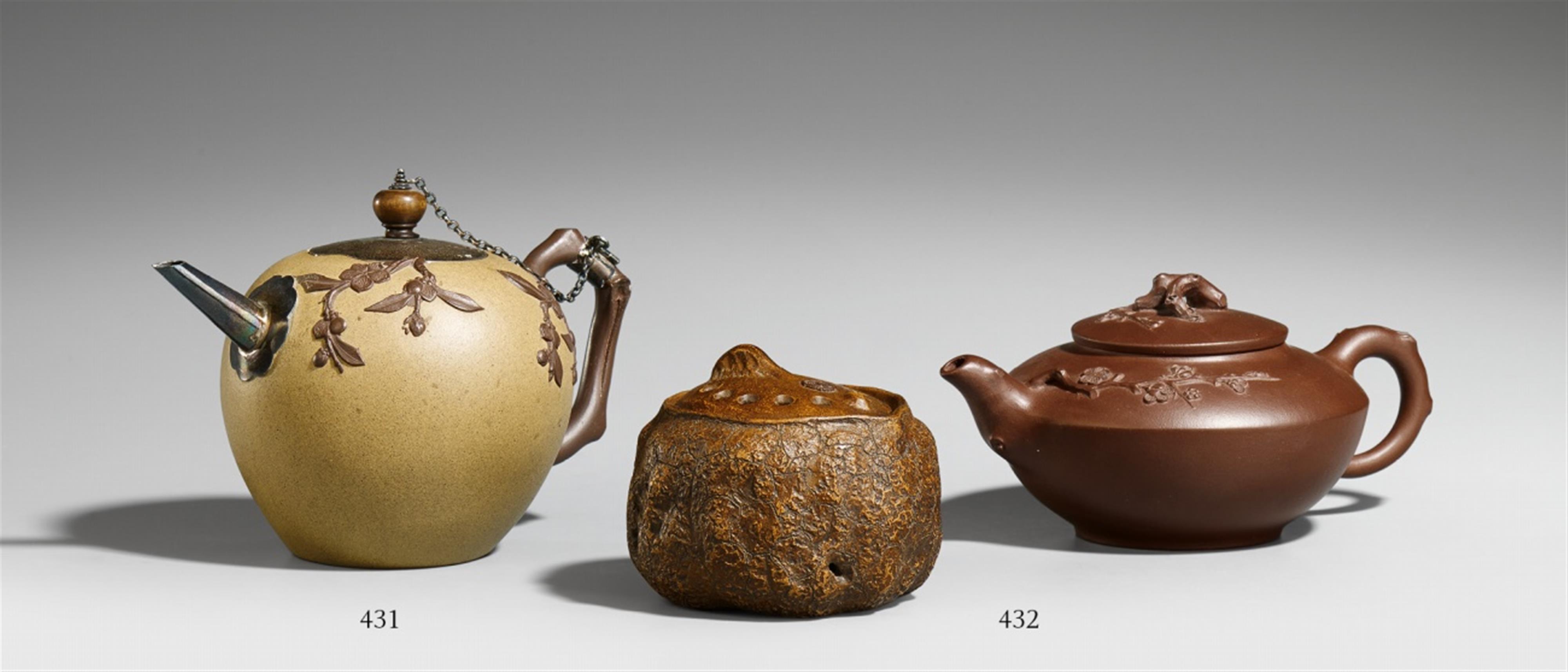 A globular Yixing teapot with silver cover and spout. 18th/19th century - image-1