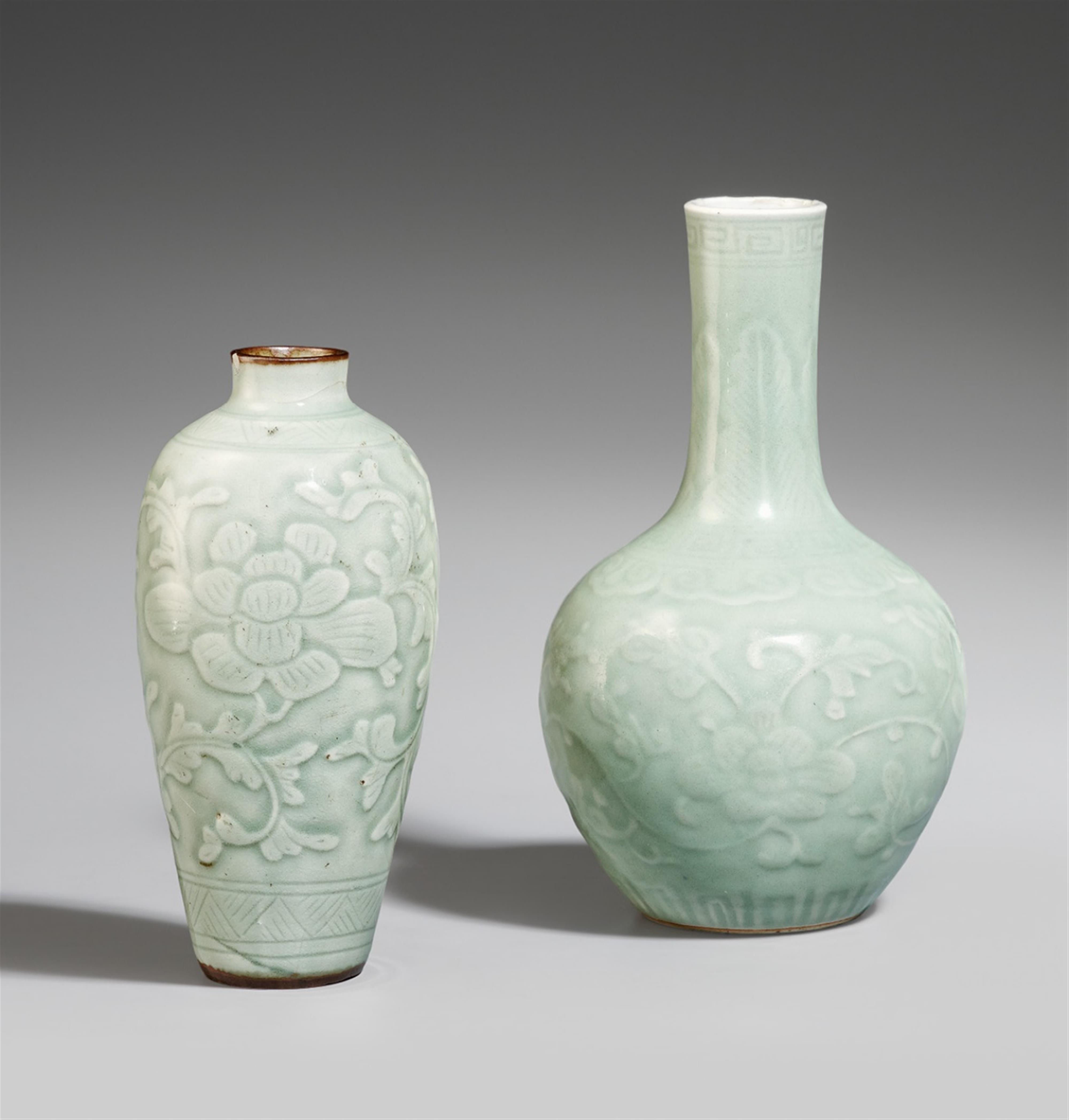 Two celadon-glazed vases. 18th century and later - image-1