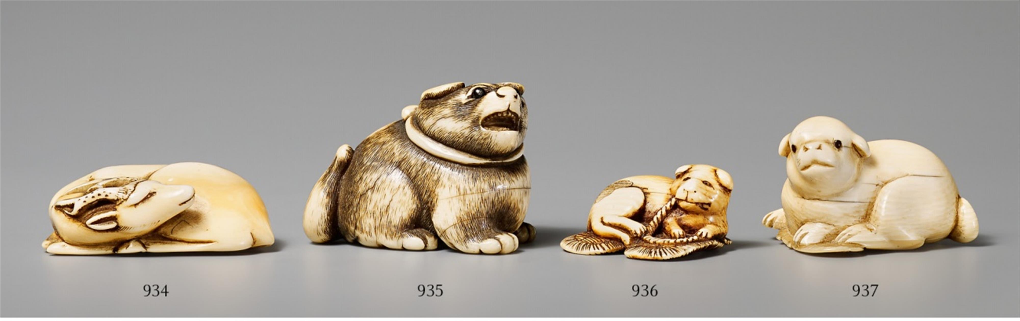 A small ivory netsuke of a dog and a red lacquer wood netsuke. First half 19th century - image-1