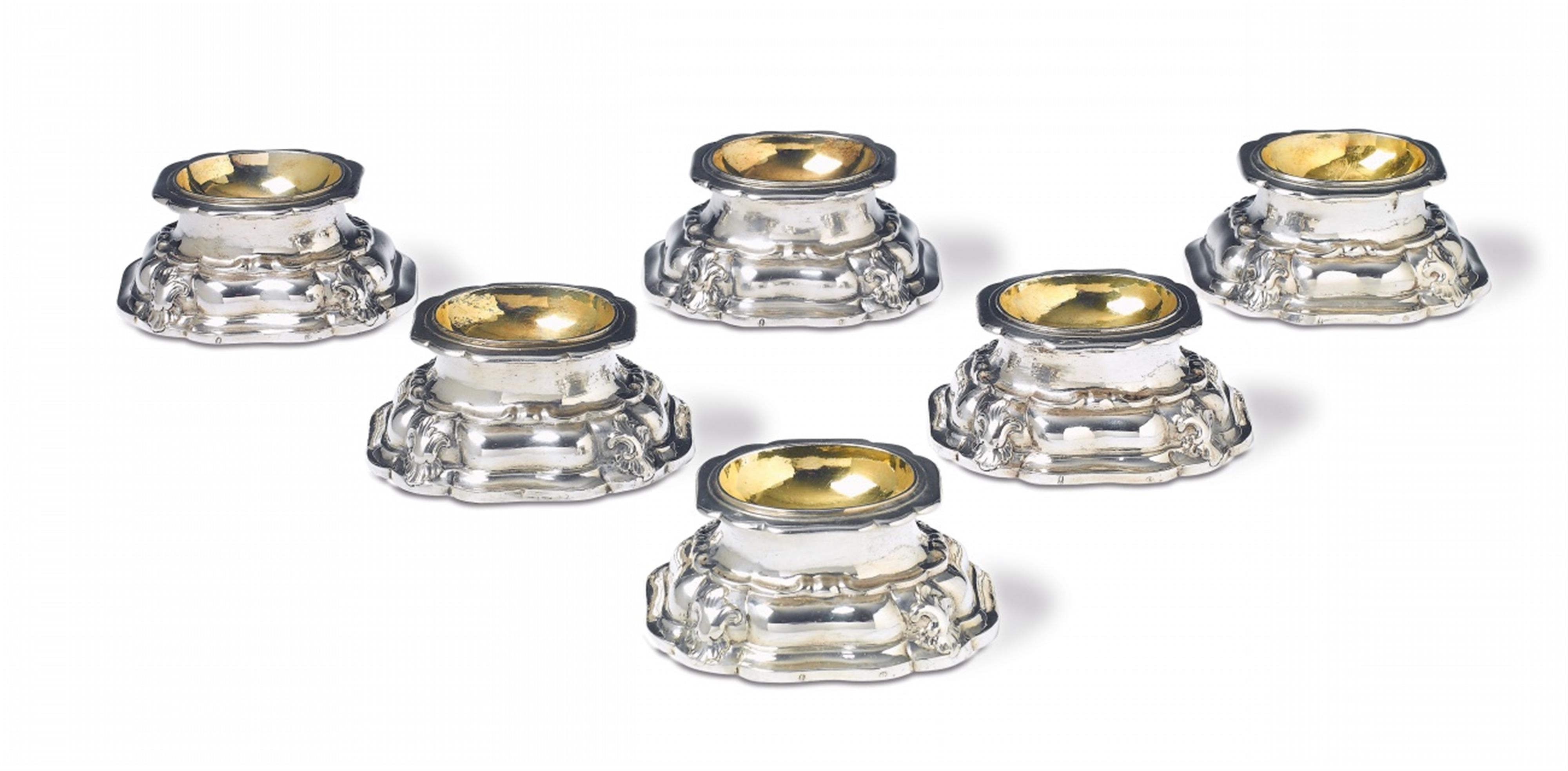 A rare set of six interior gilt Augsburg silver salts - image-1