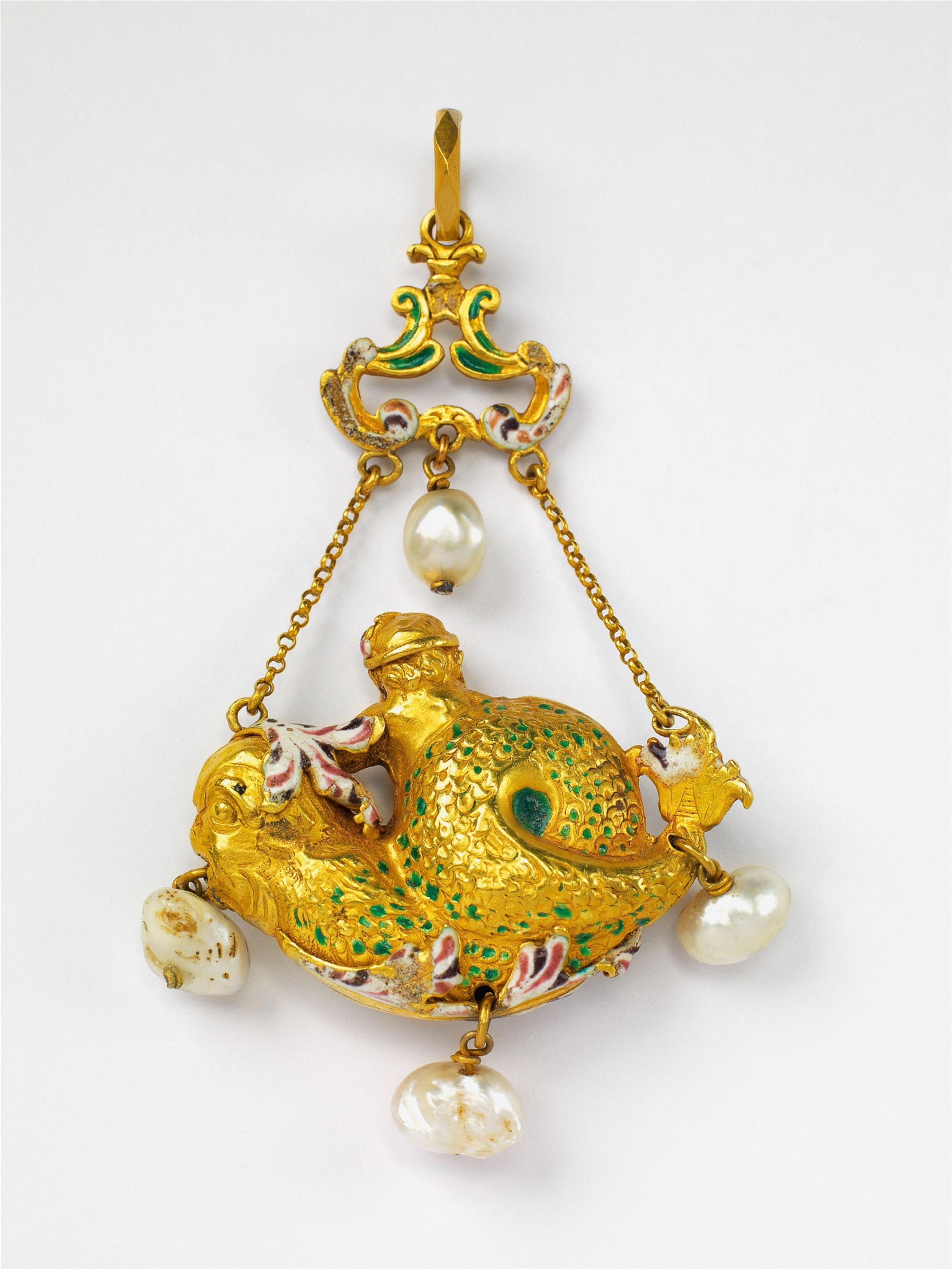A Renaissance gold enamel and pearl dolphin pendant - image-2