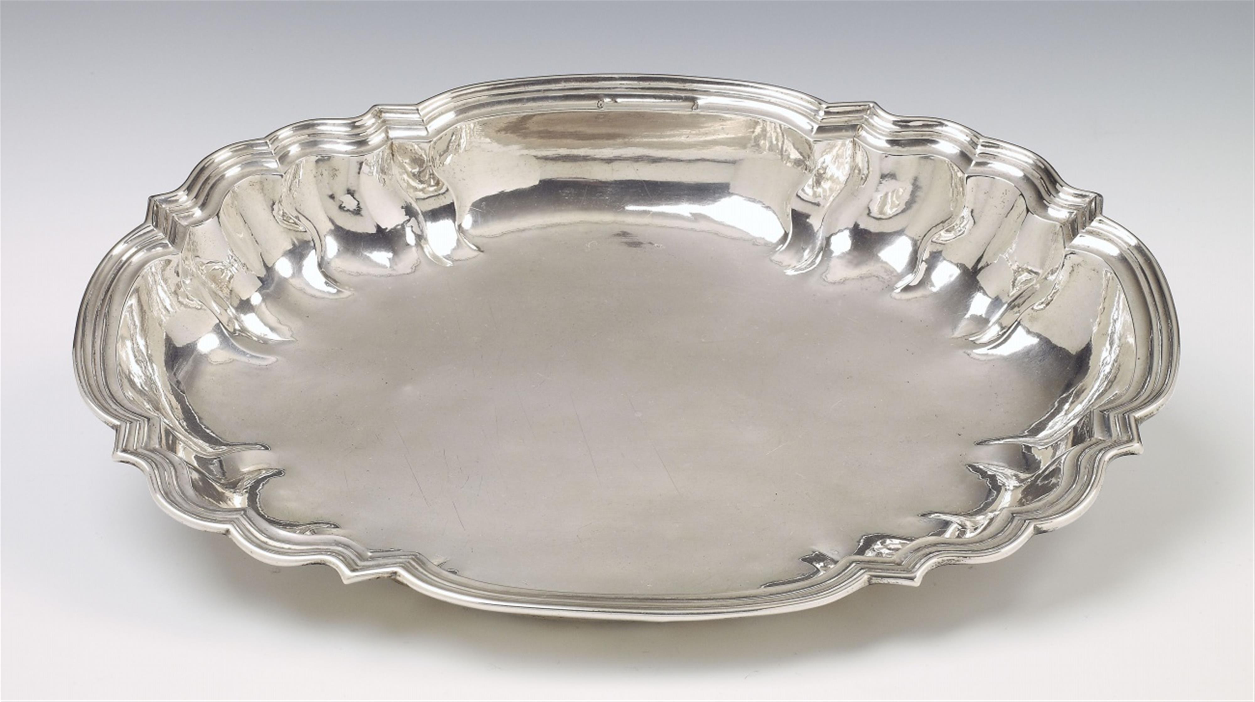 An Augsburg silver lavabo basin. Marks of Johann Jakob II Biller, 1750/60. - image-1