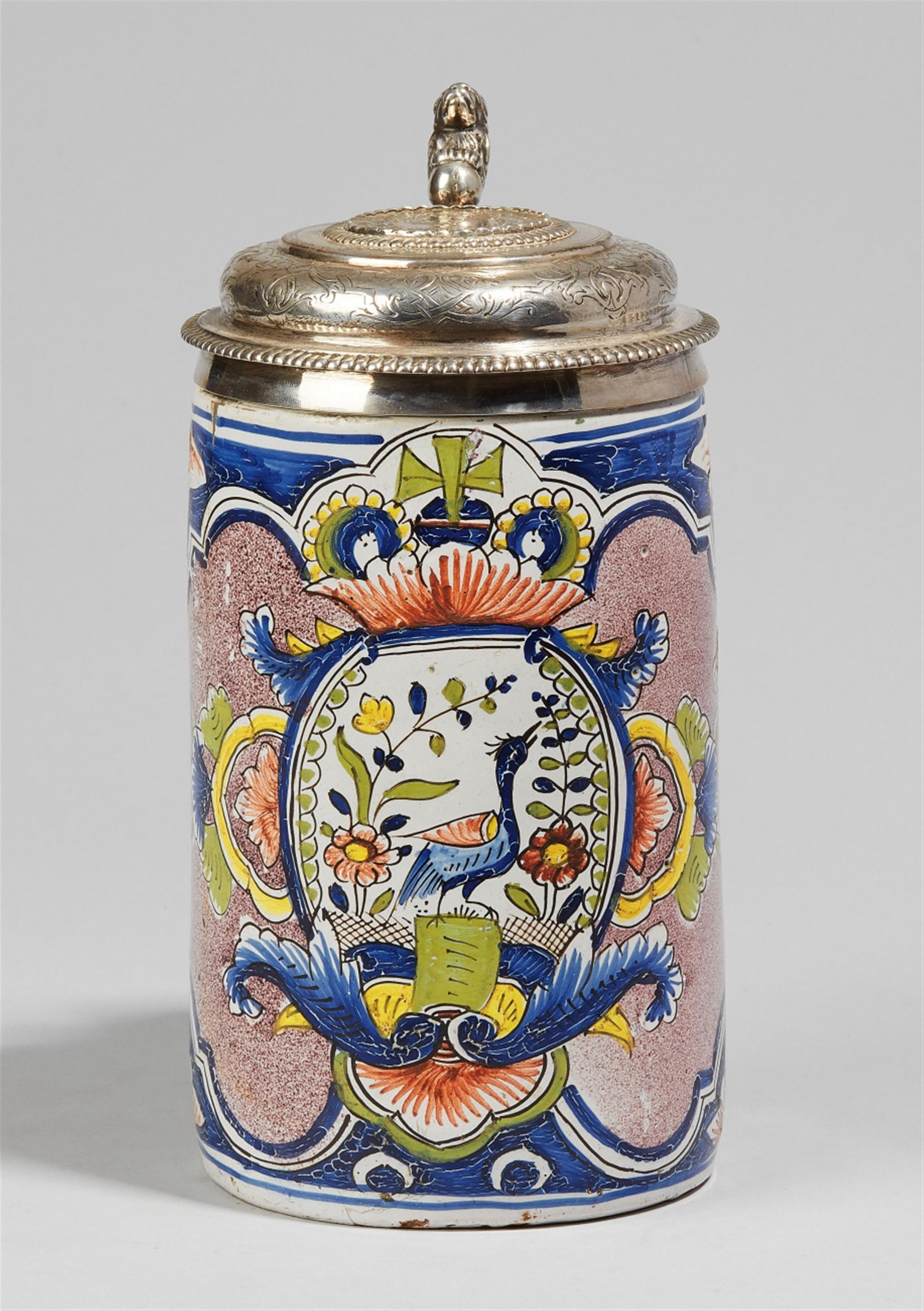 A courtly, silver-mounted Dorotheenthal faience tankard - image-1