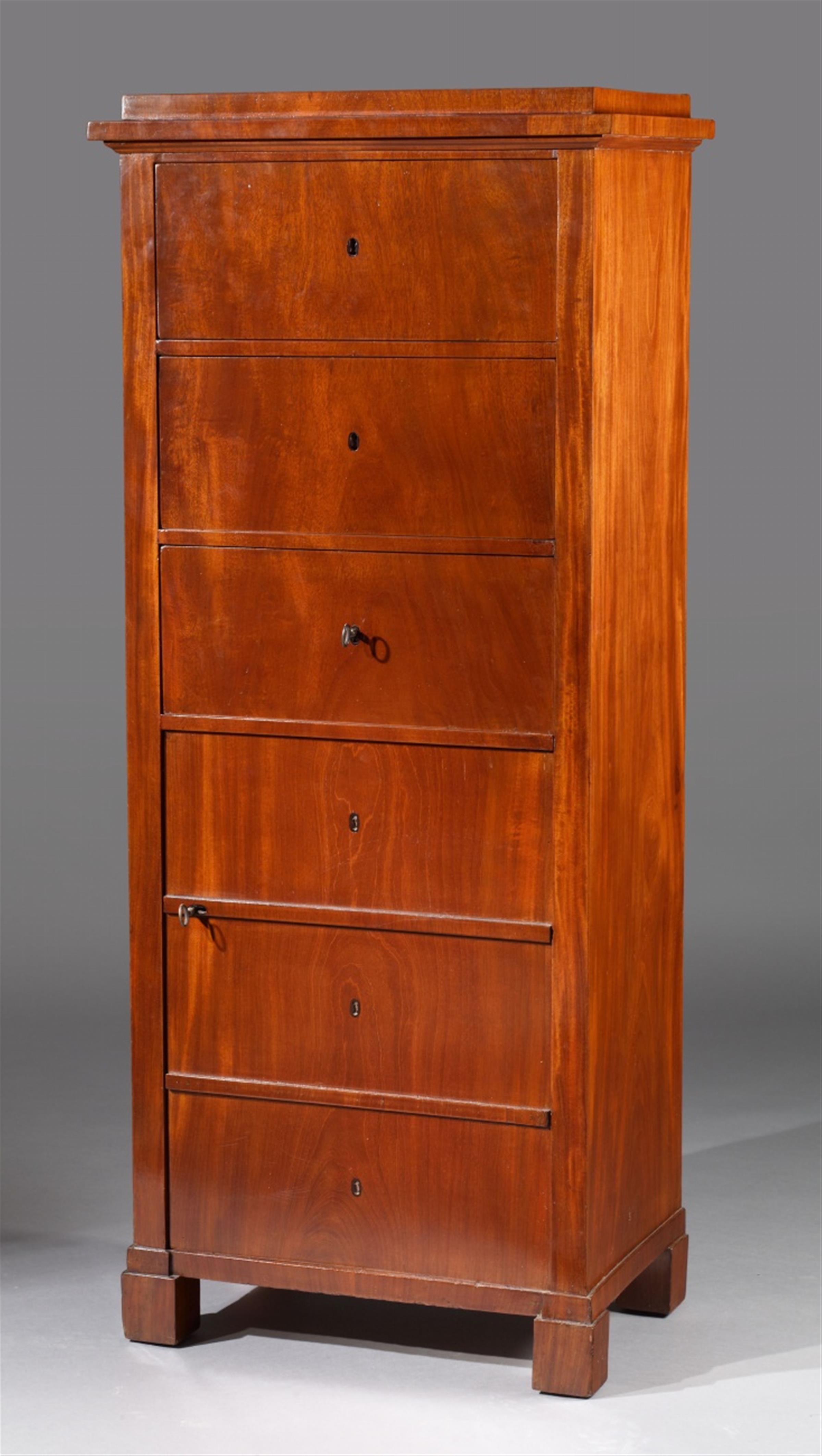 A Berlin mahogany veneer chiffonière table - image-1