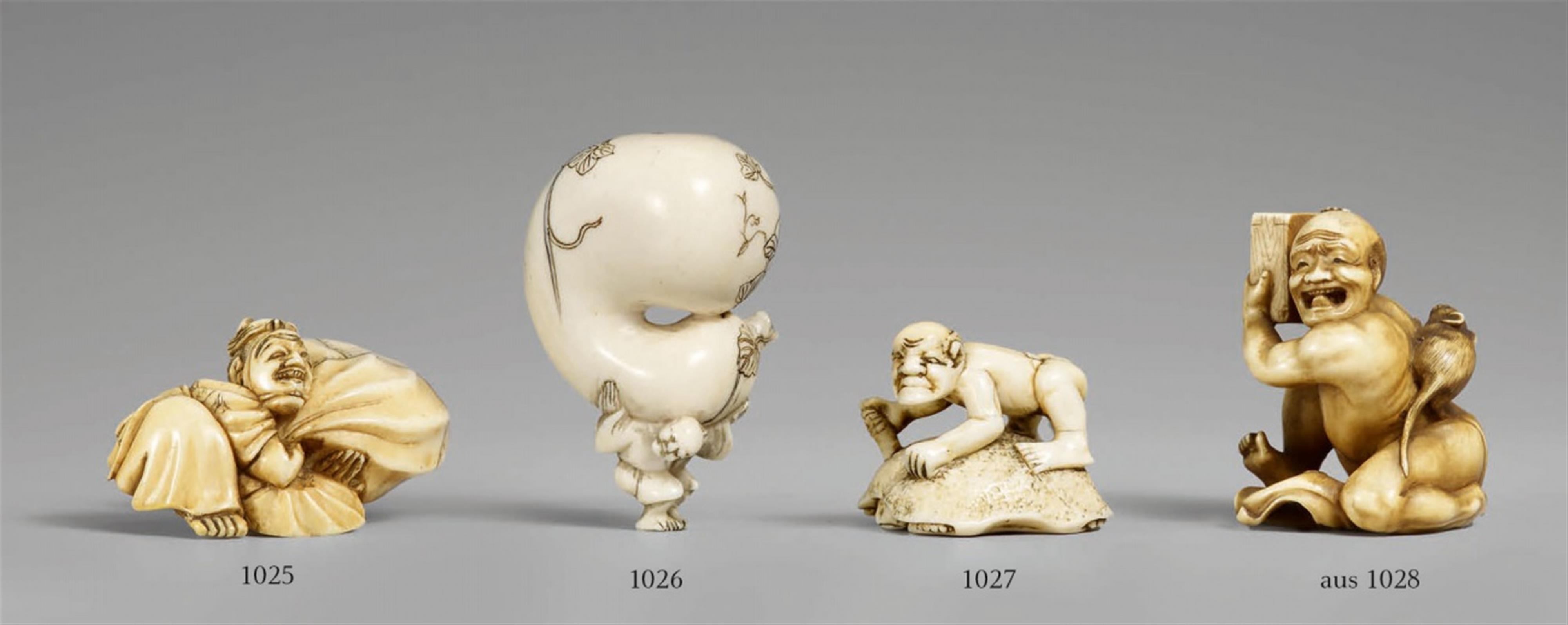 An ivory netsuke of a fisherman on a turtle. First half 19th century - image-1