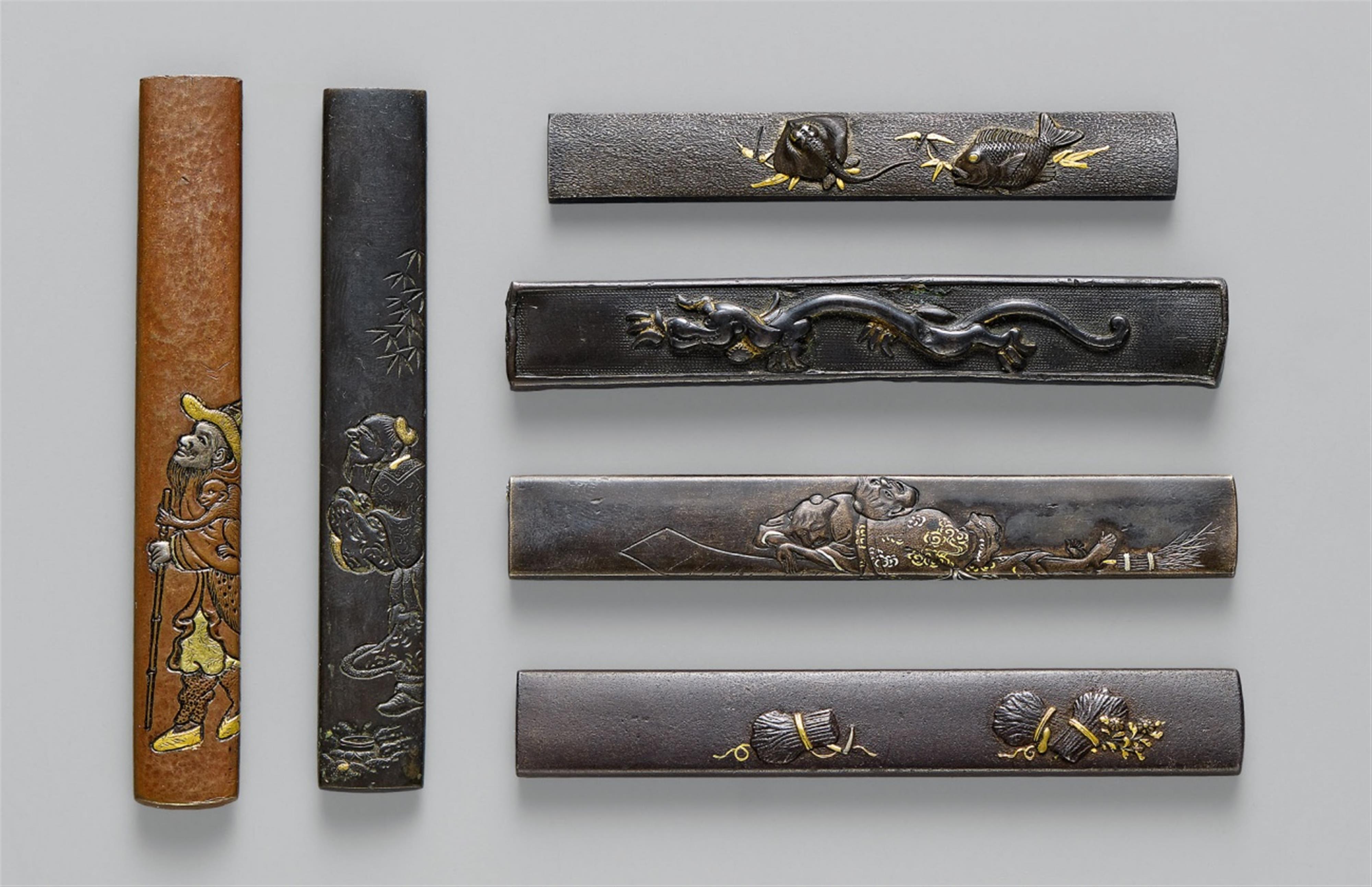 Six copper alloy and iron kozuka. 18th/19th century - image-1