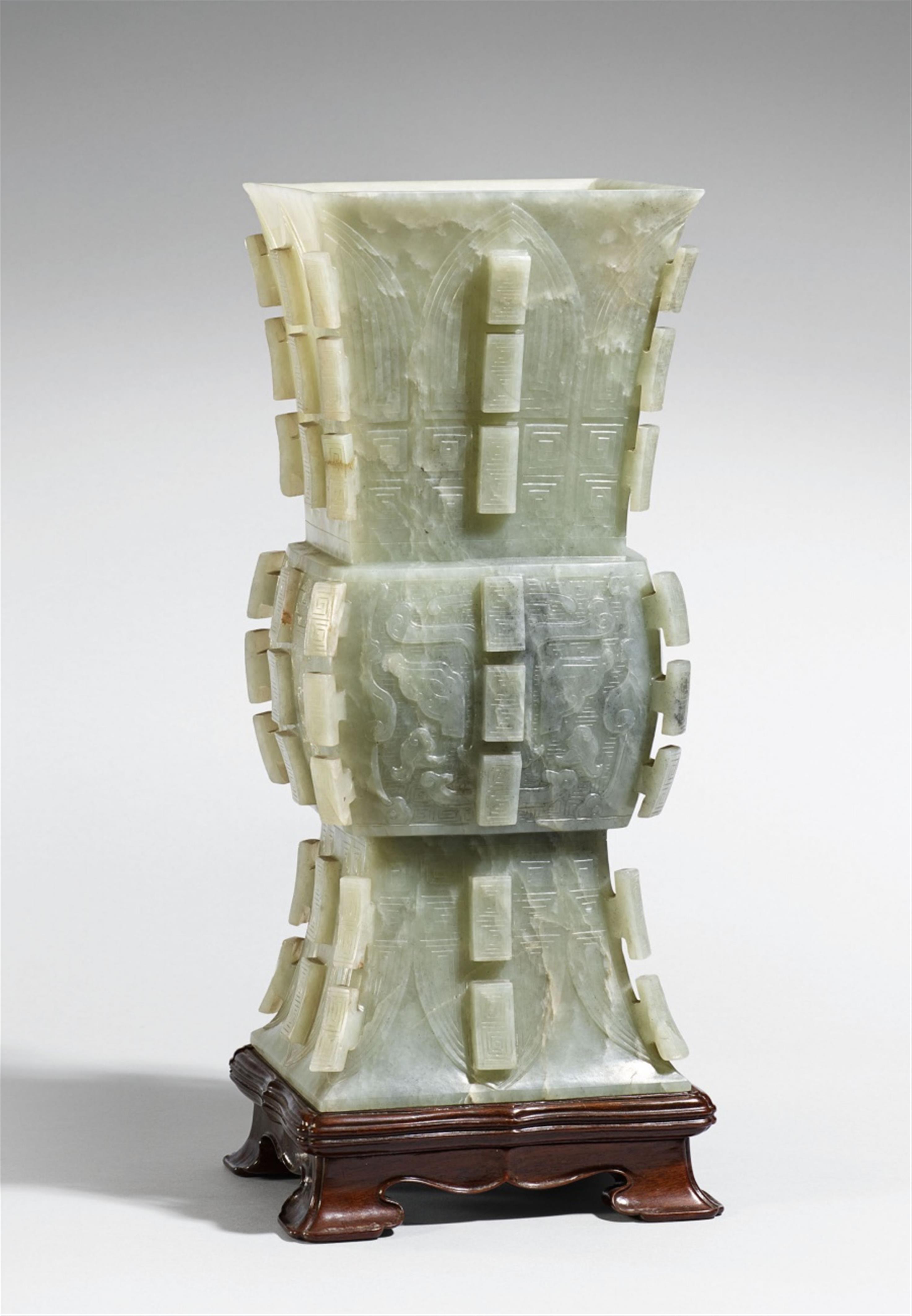 A large, grey-green jade vase. 20th century - image-1