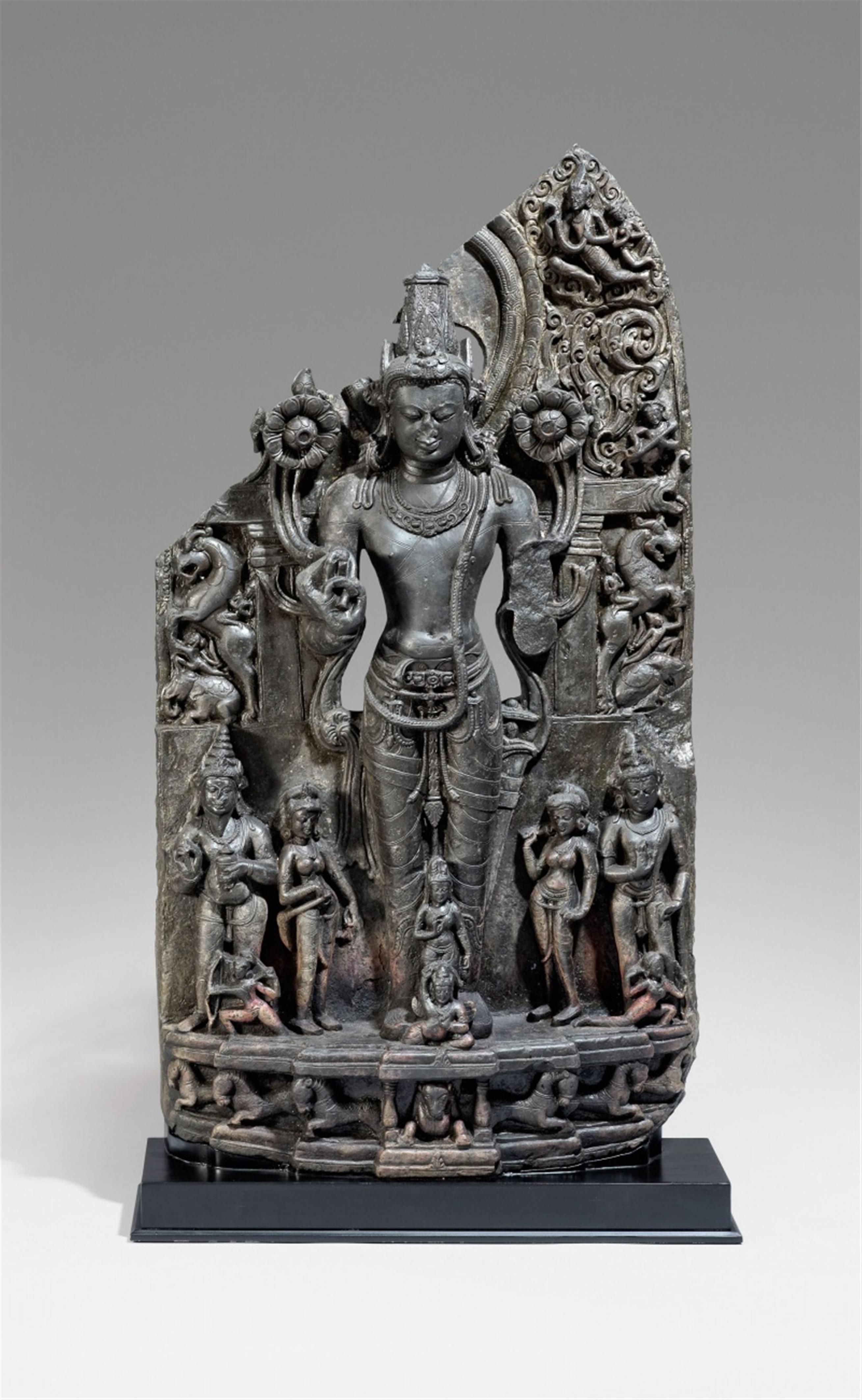 A Pala black stone stele of Surya. Northeastern India. 12th century - image-2