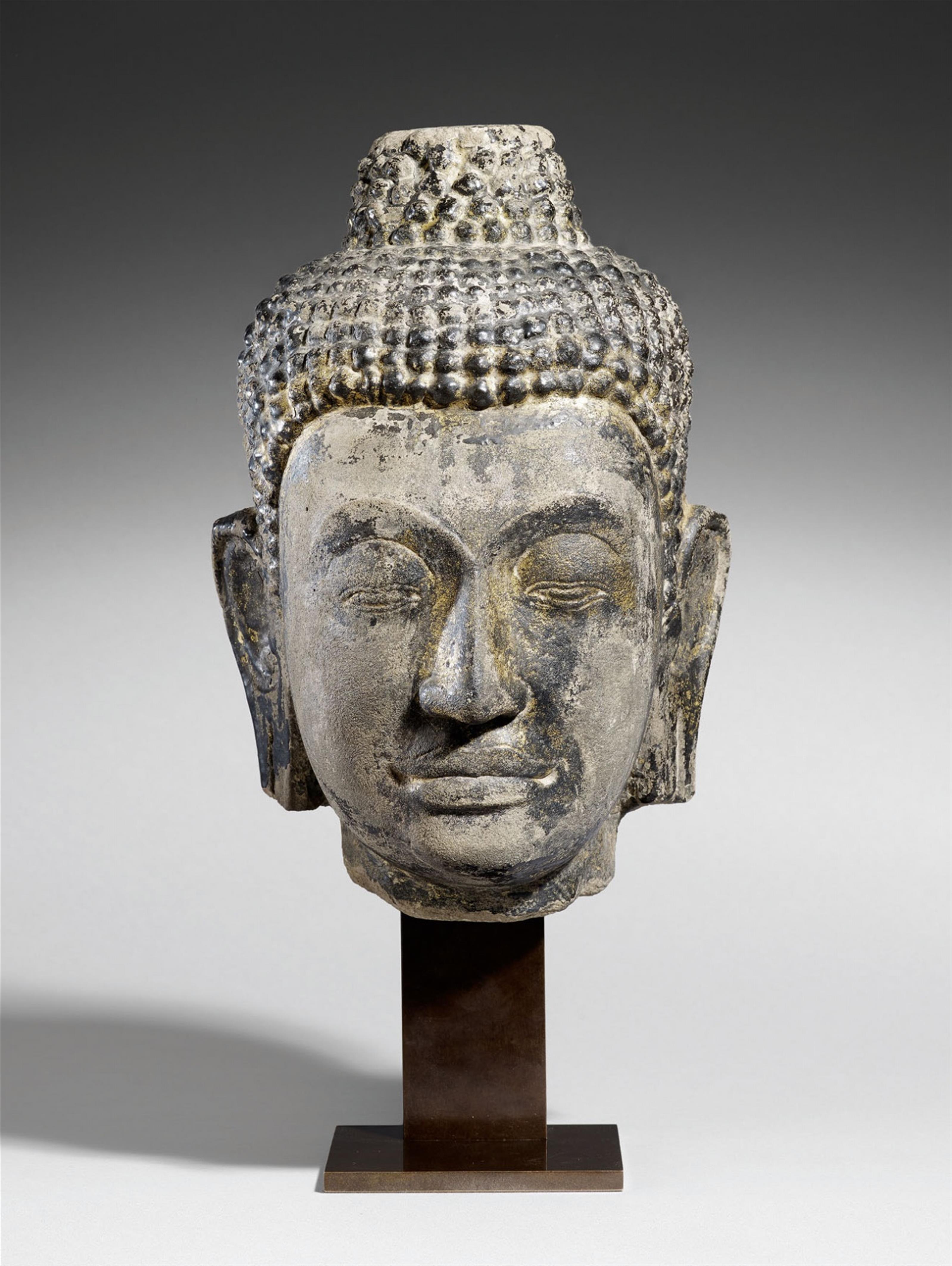 A large Ayutthaya sandstone head of a Buddha. 16th century - image-2