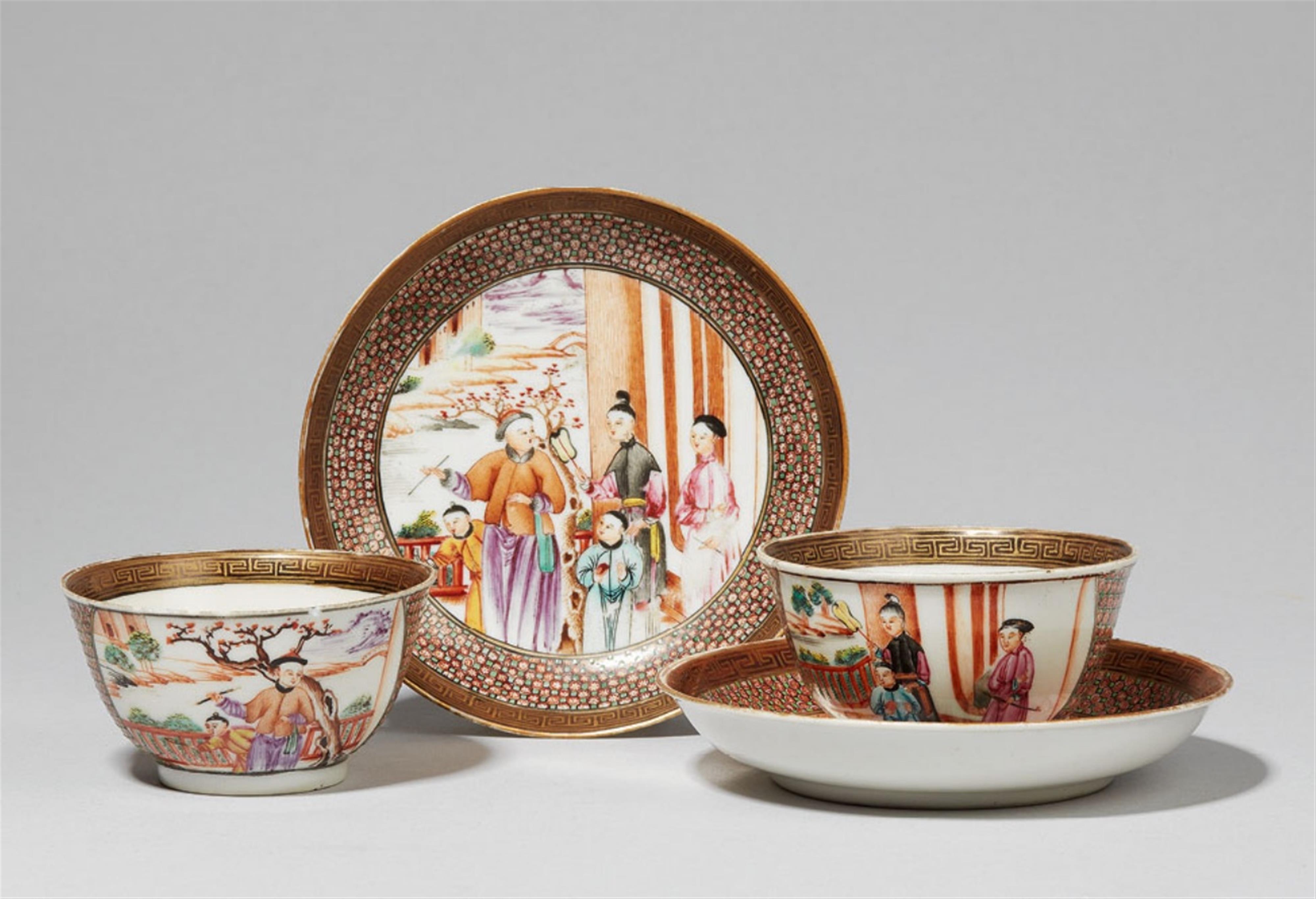 Paar Koppchen mit Unterschalen. Qianlong-Periode (1735-1796) - image-1