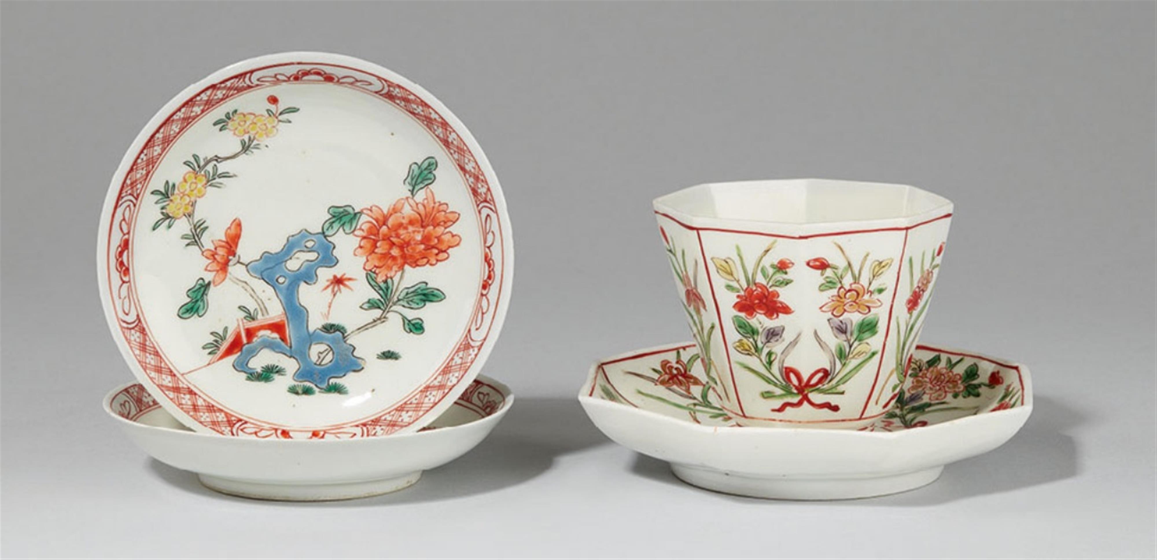 An Arita cup and saucer and two small dishes. 18th/19th century - image-1