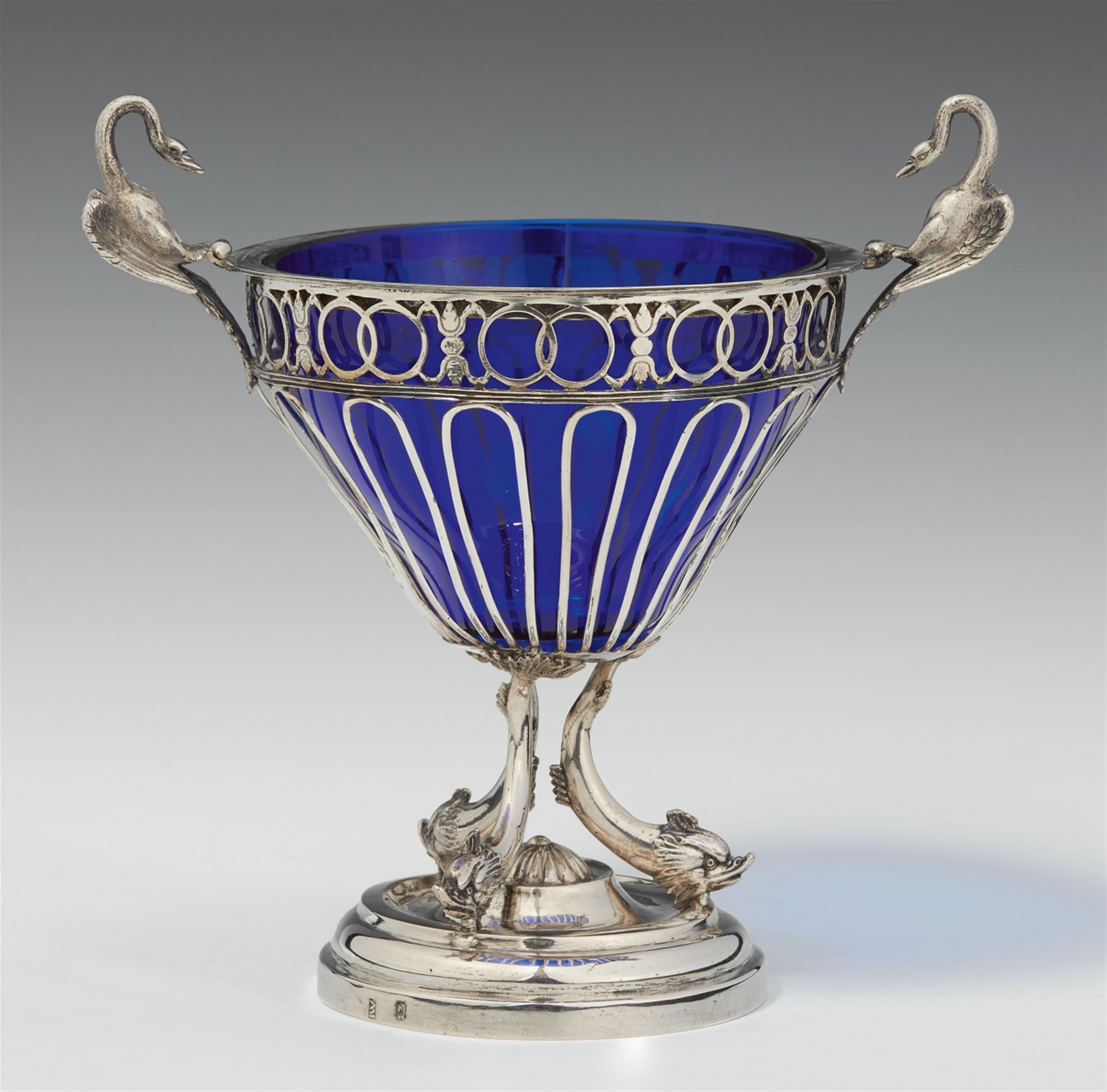 A Neoclassical silver sugar bowl. Presumably Rhenish, ca. 1820. - image-1