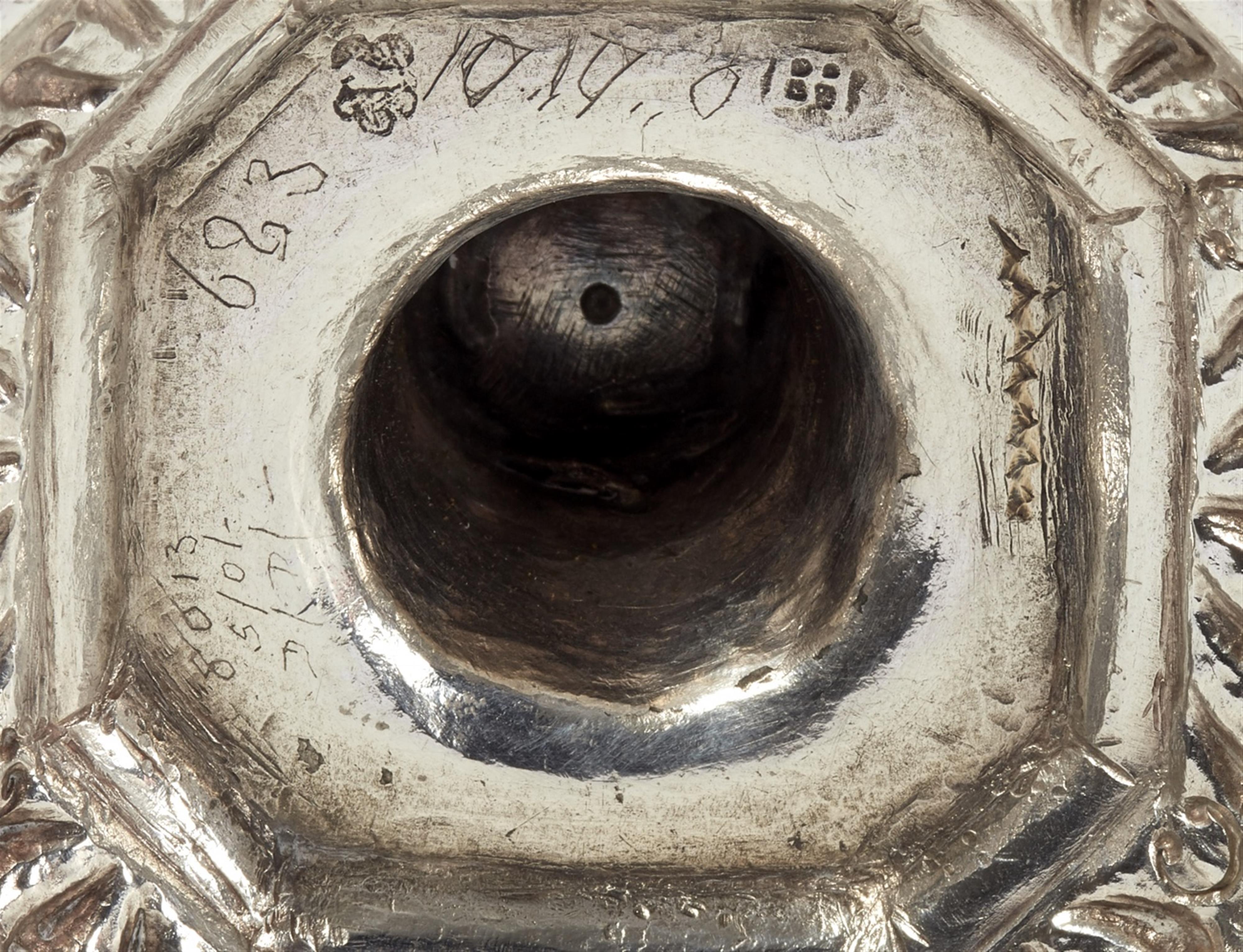 A Münster silver mustard pot. Marks of Bernardt Heinrich zum Hülse, early 18th C. - image-2