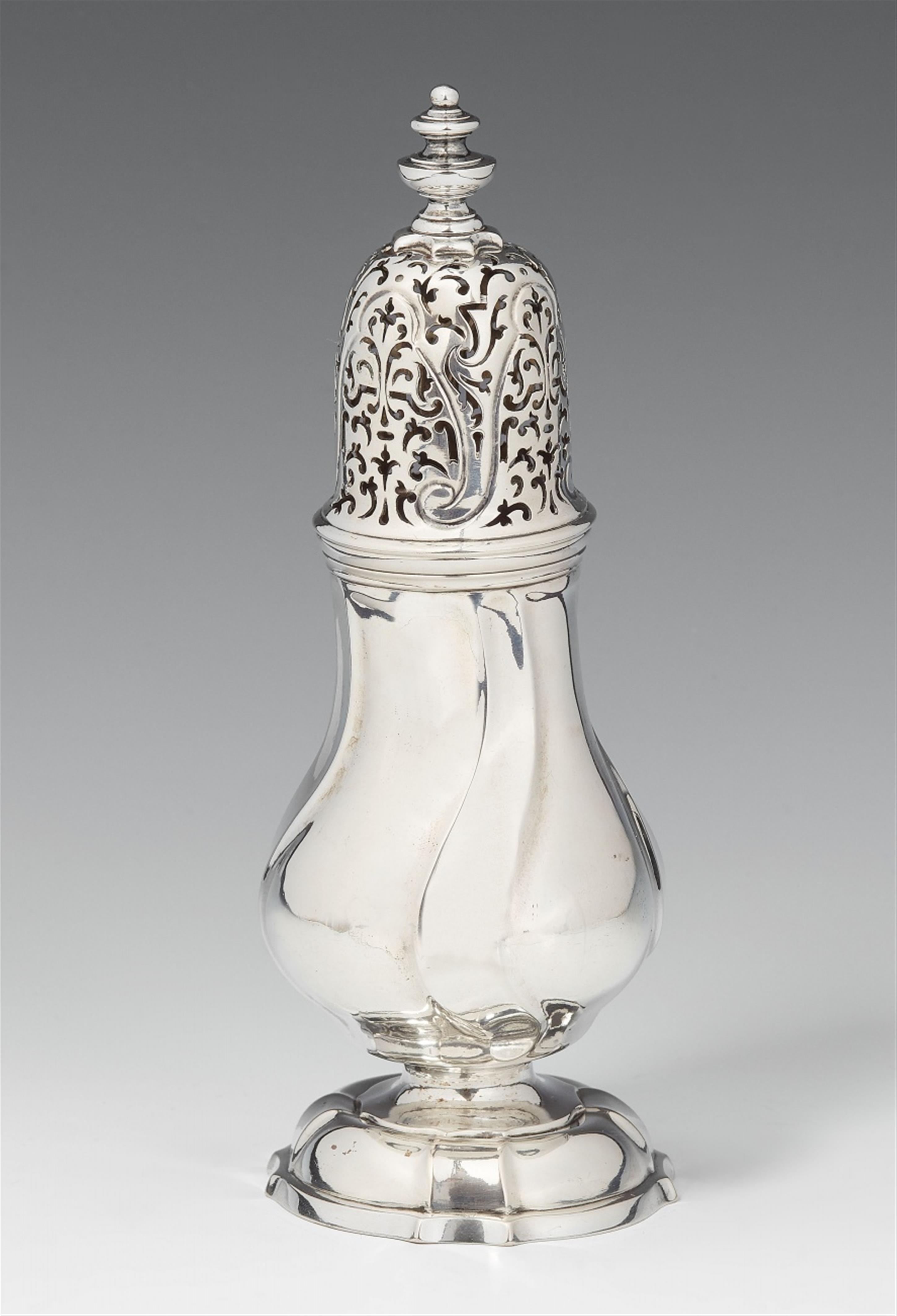 A Hannover Neustadt silver sugar caster. Marks of Frantz Peter Bunsen, ca. 1760. - image-1