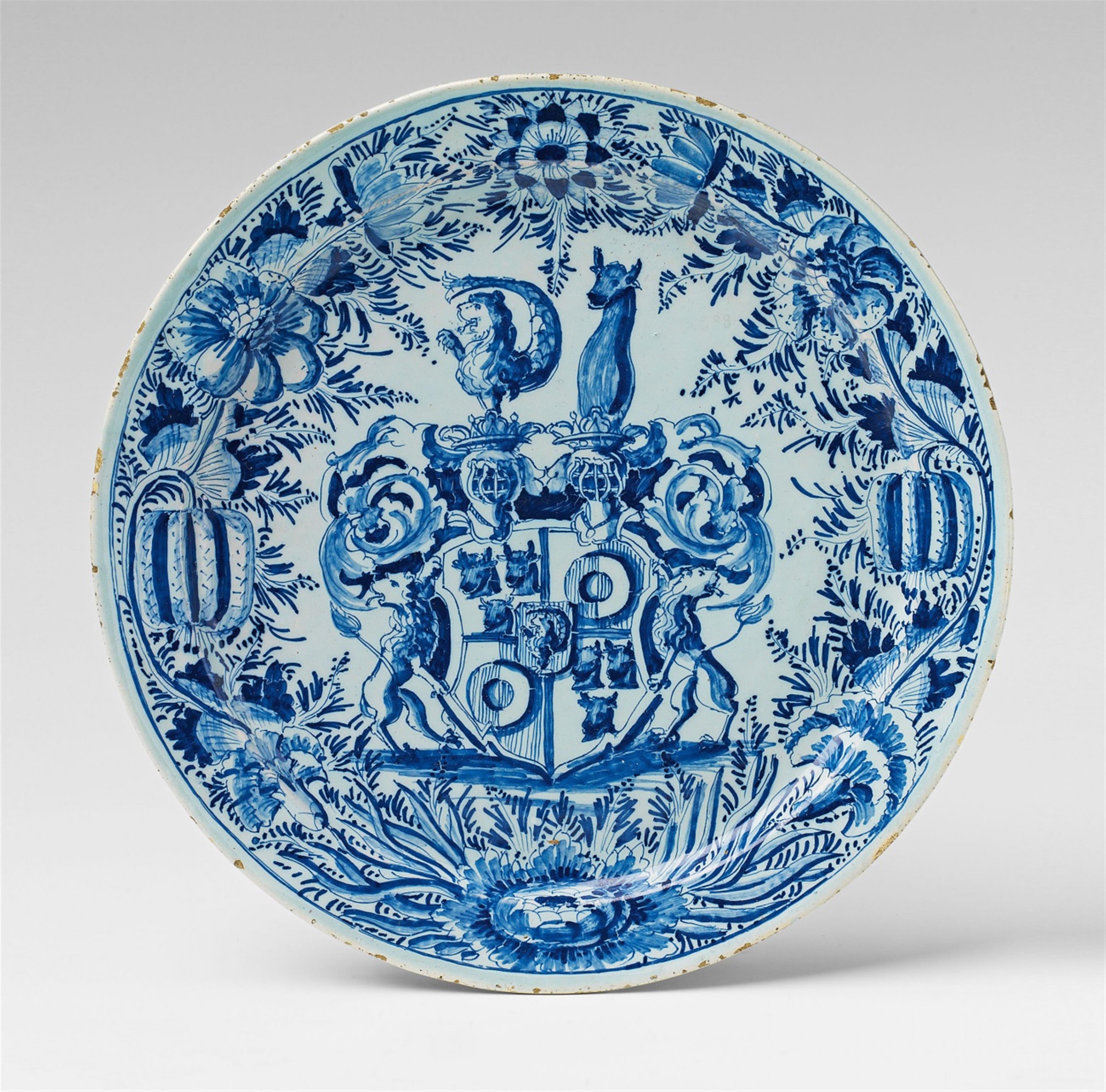 A blue and white Nuremberg faience armorial platter - image-1
