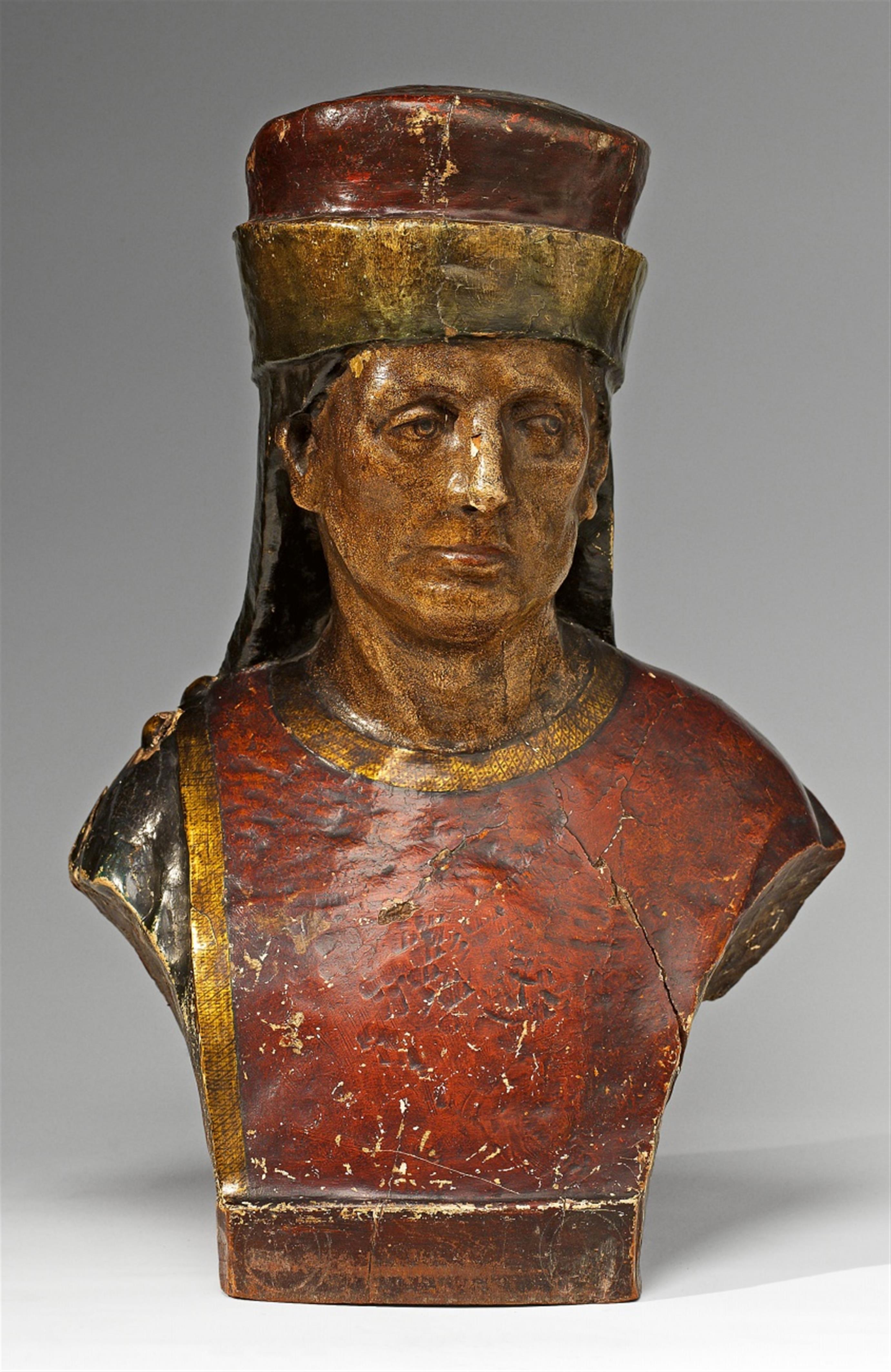 A North Italian carved softwood bust of a gentleman - image-1