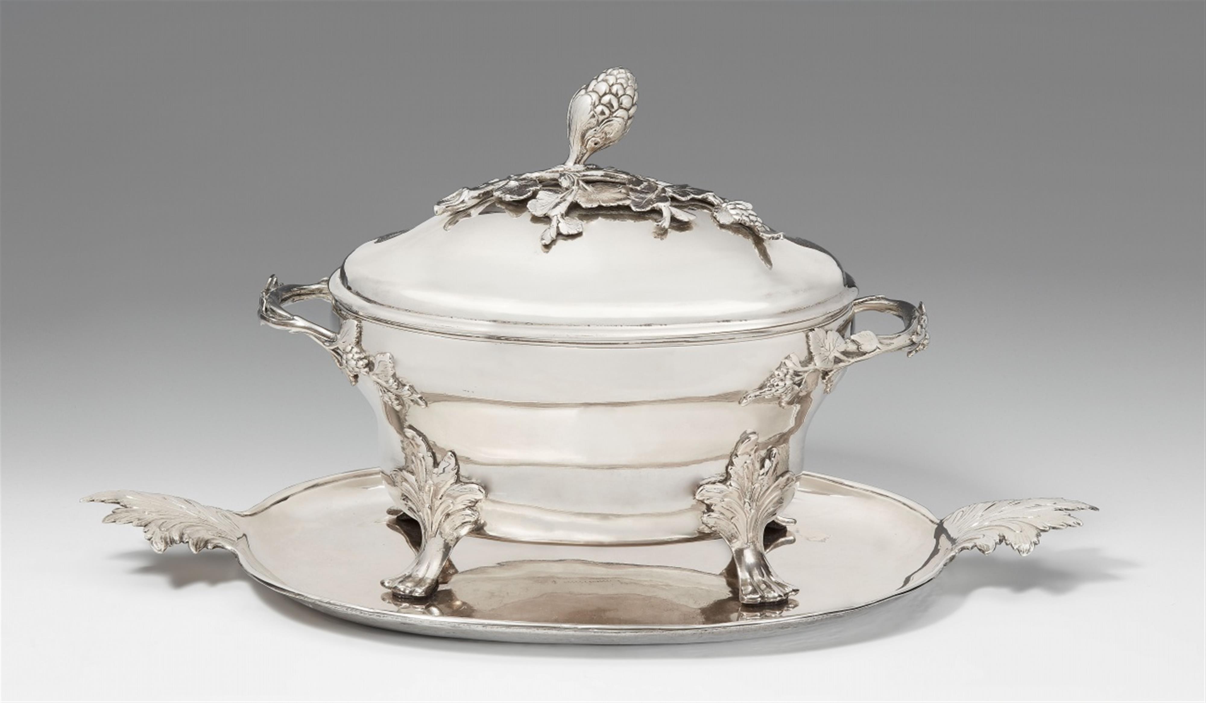 A large Danzig silver tureen and presentoire. Marks of Christian von Hausen, ca. 1760 – 64. - image-1