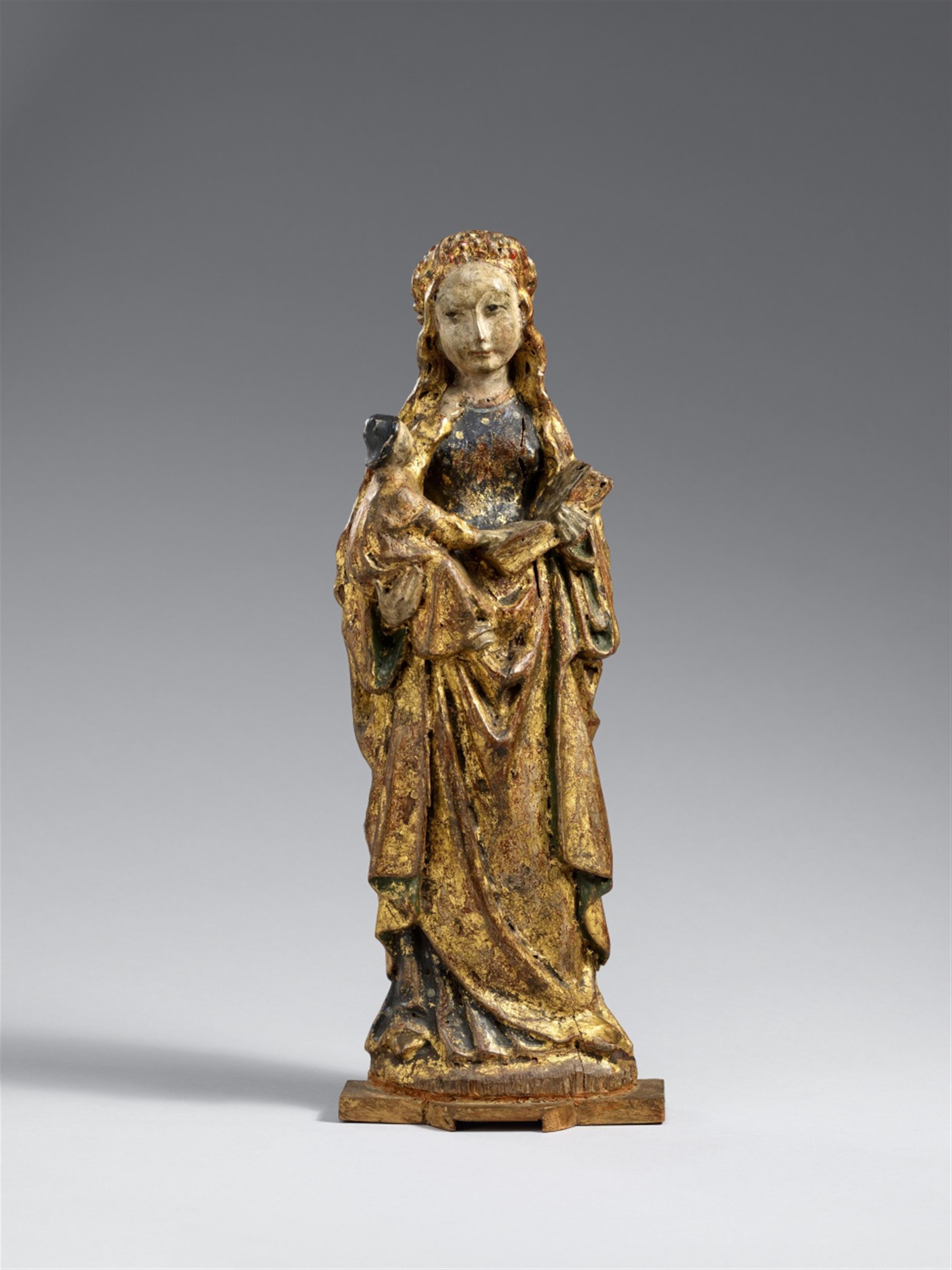 Mechelen circa 1520/1530 - A Mechelen carved wooden figure of the Virgin and Child, circa 1520/30 - image-1