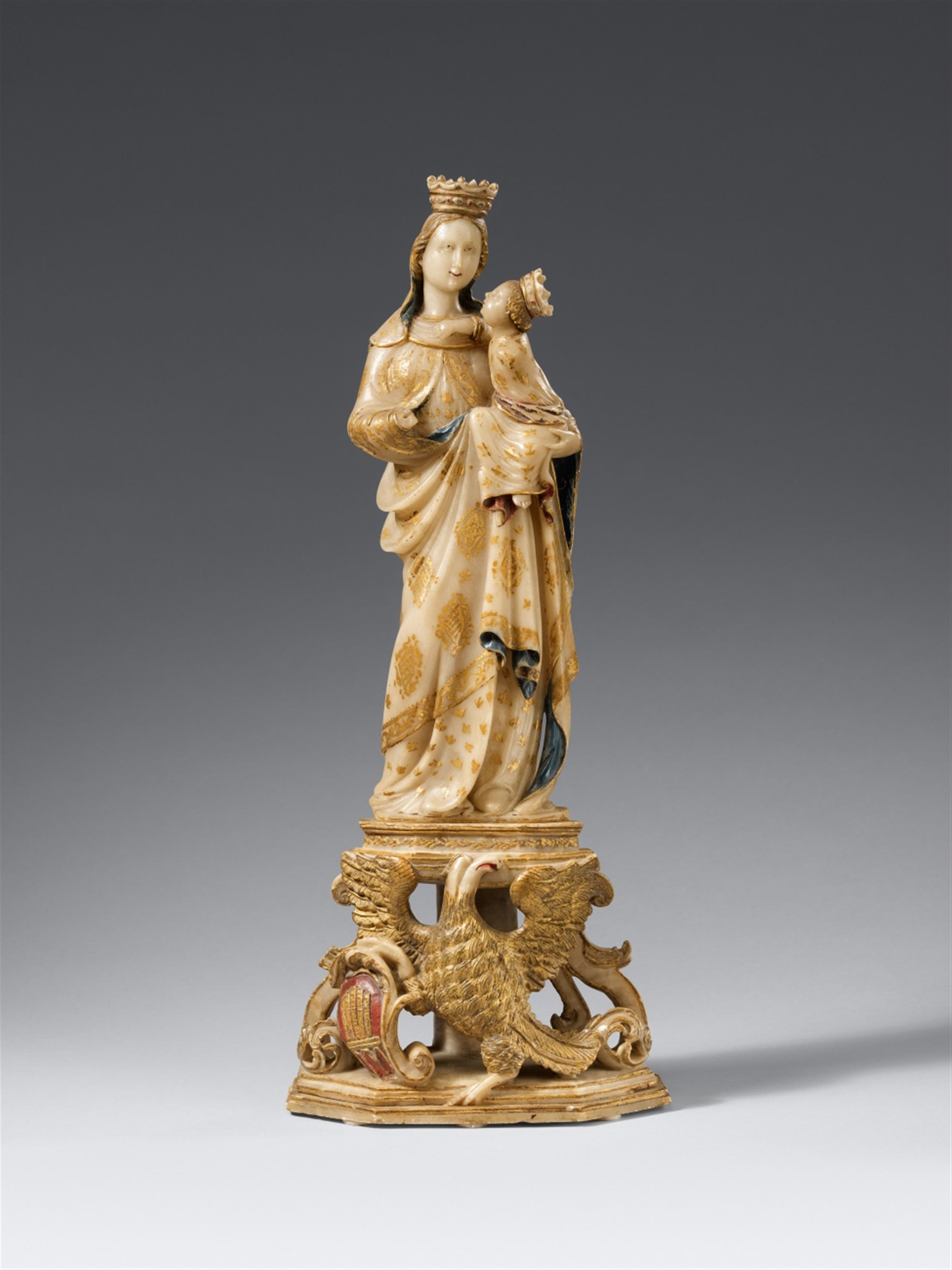 Italy 18th century - An 18th century Italian alabaster figure of the Virgin and Child - image-1