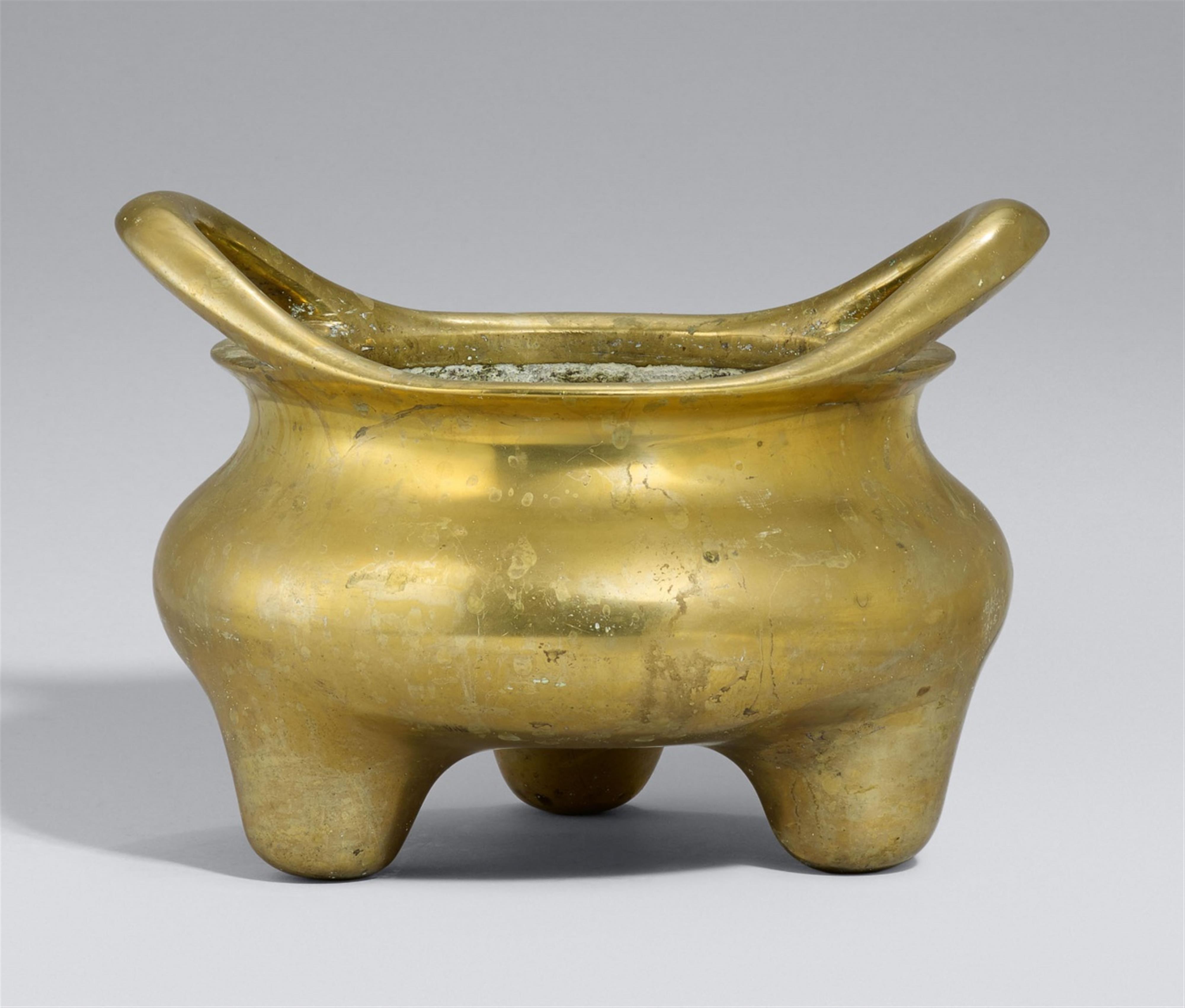 A brass incense burner. Late Qing dynasty - image-1