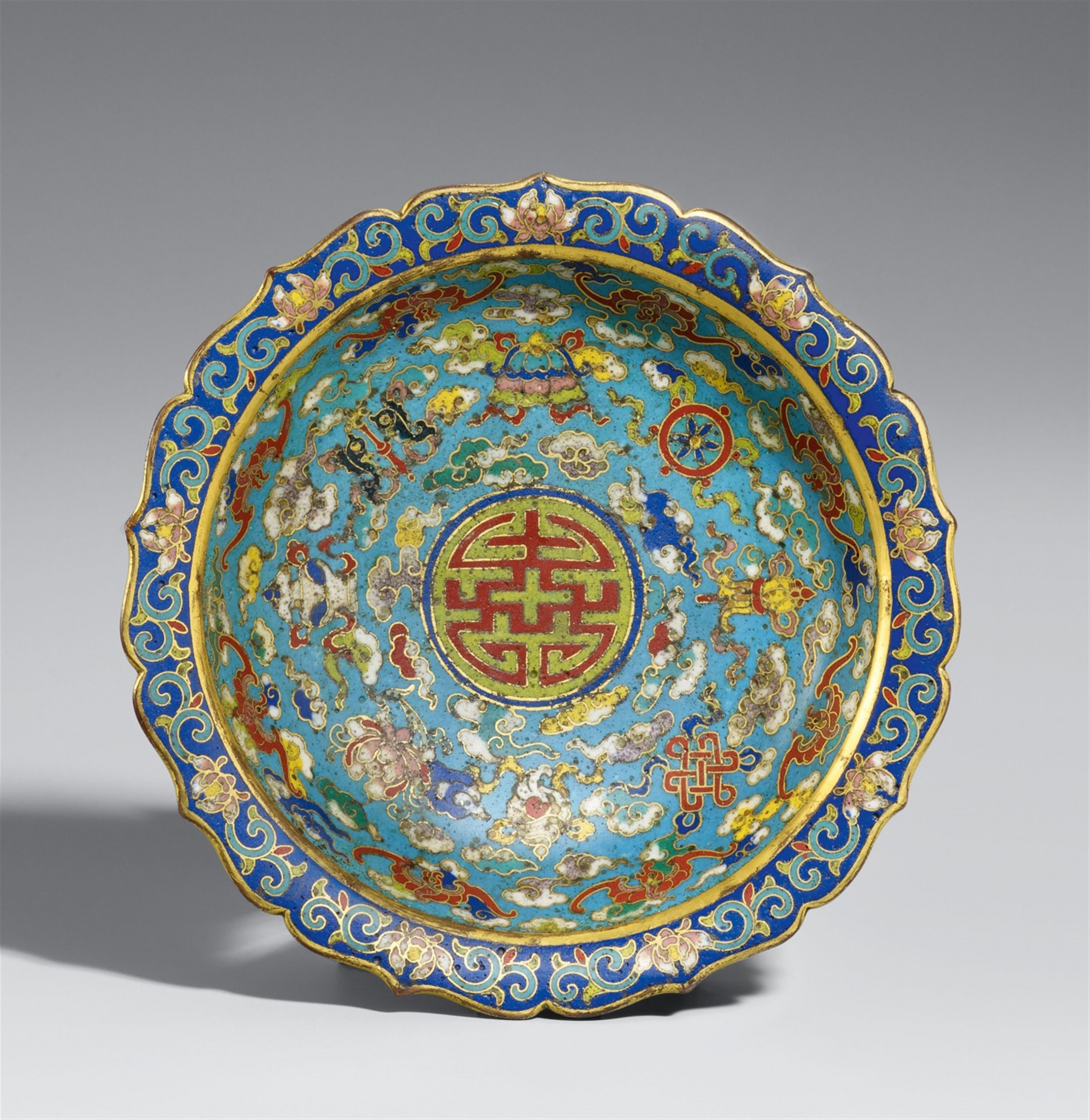 A cloisonné enamel dish. 18th century - image-1