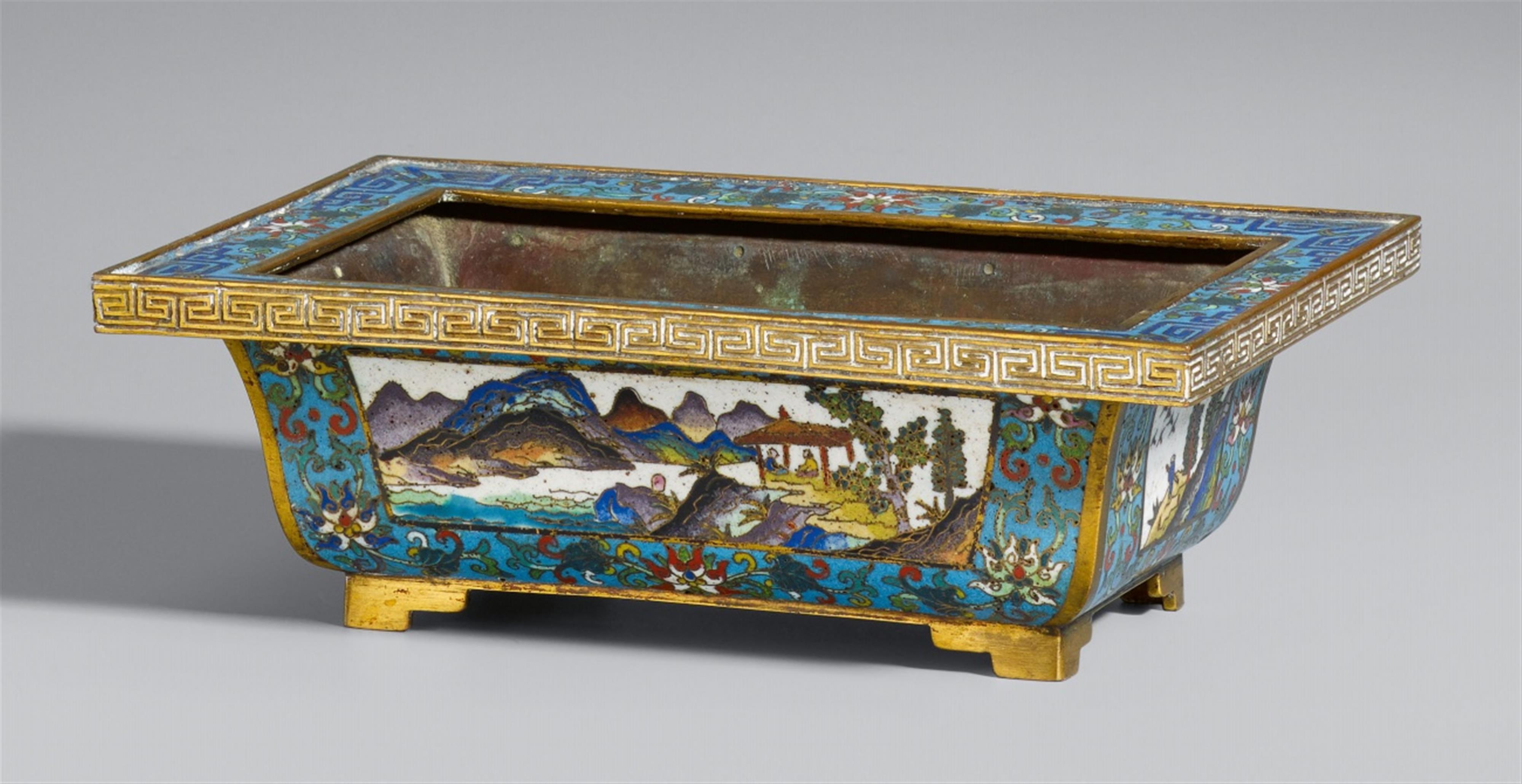 A cloisonné enamel jardinière. 19th century - image-1