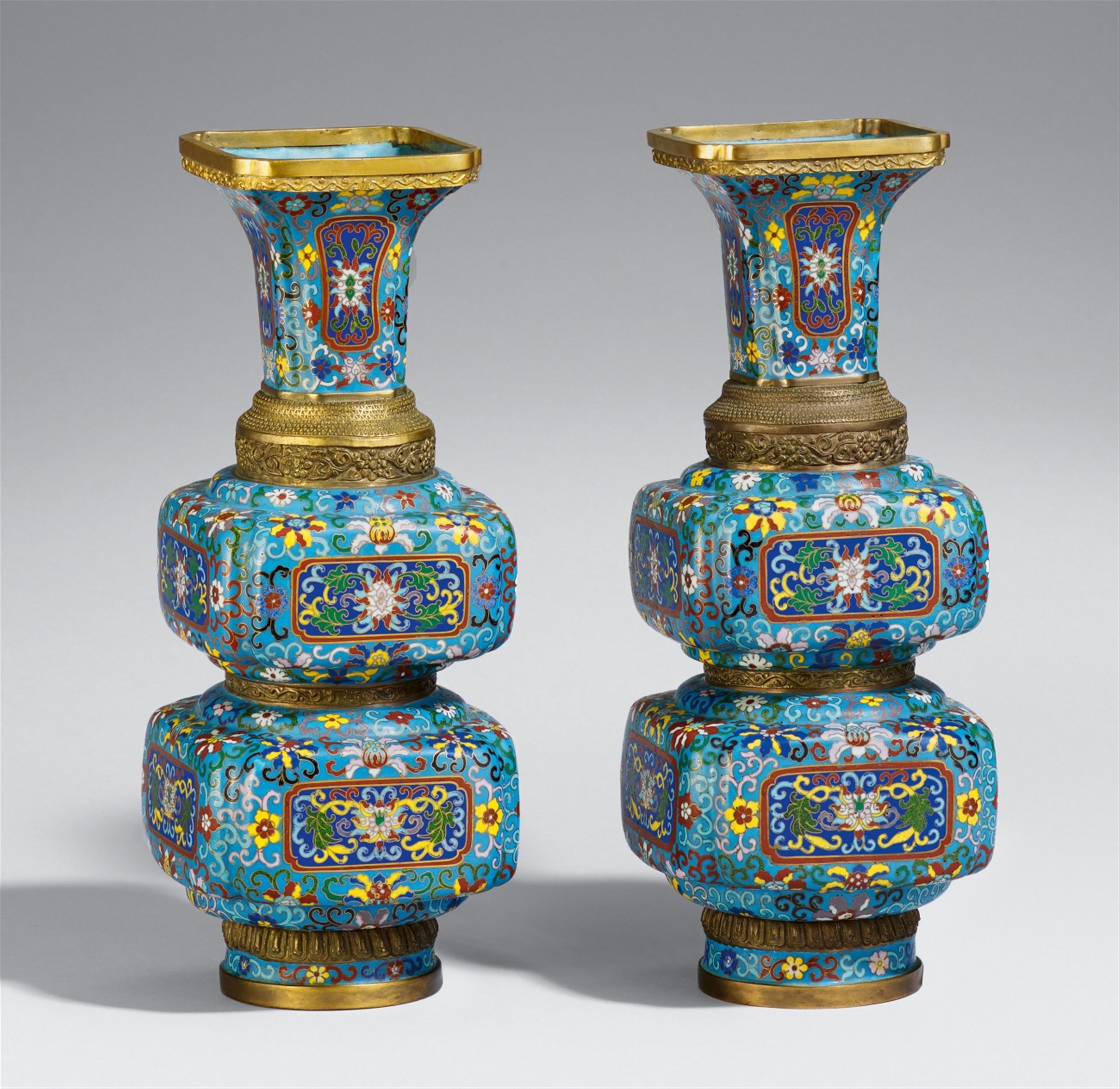 A pair of cloisonné enamel vases. Late 19th century - image-1