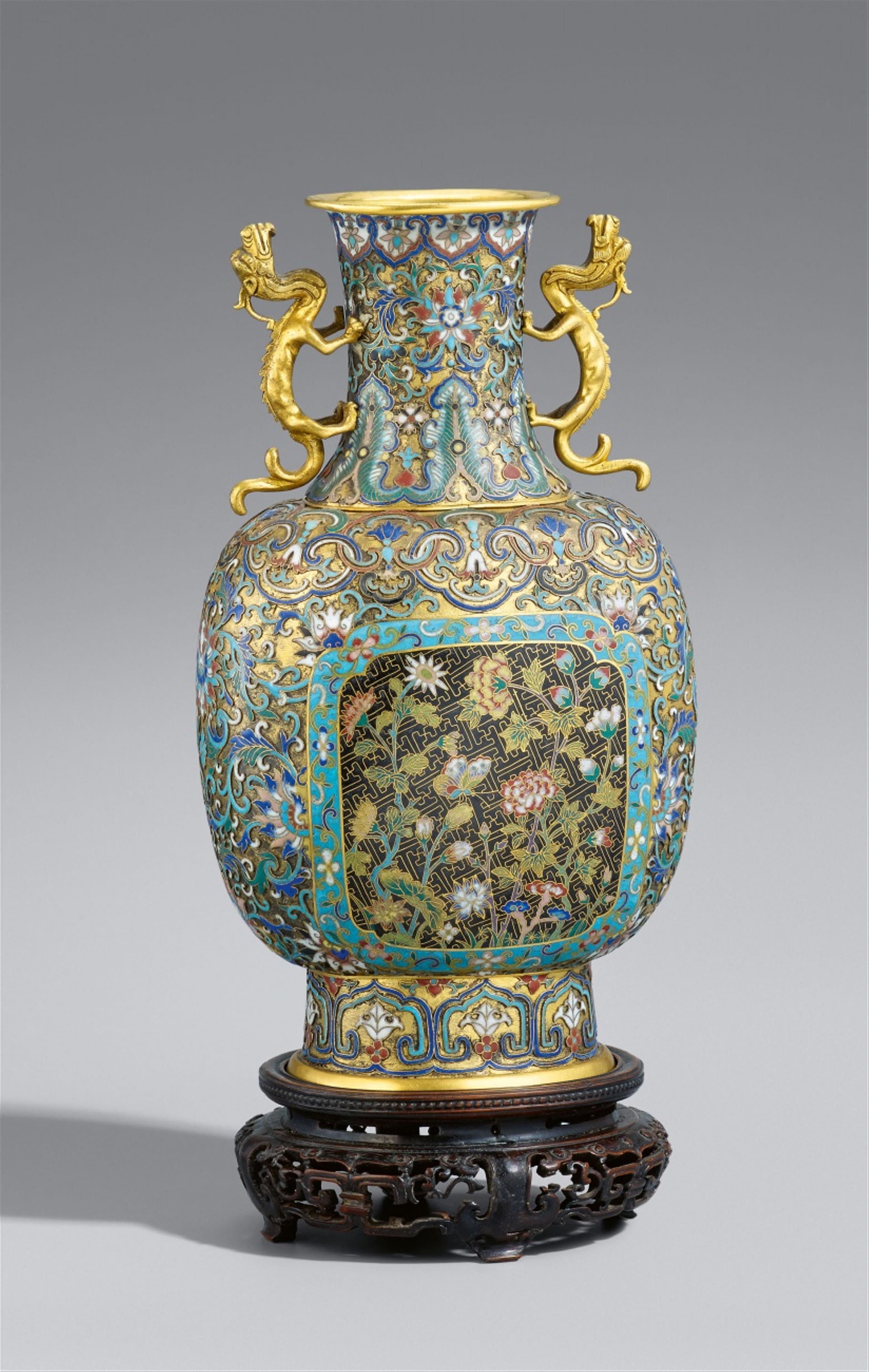 Vase. Émail cloisonné und champlevé. Spätes 19. Jh. - image-1