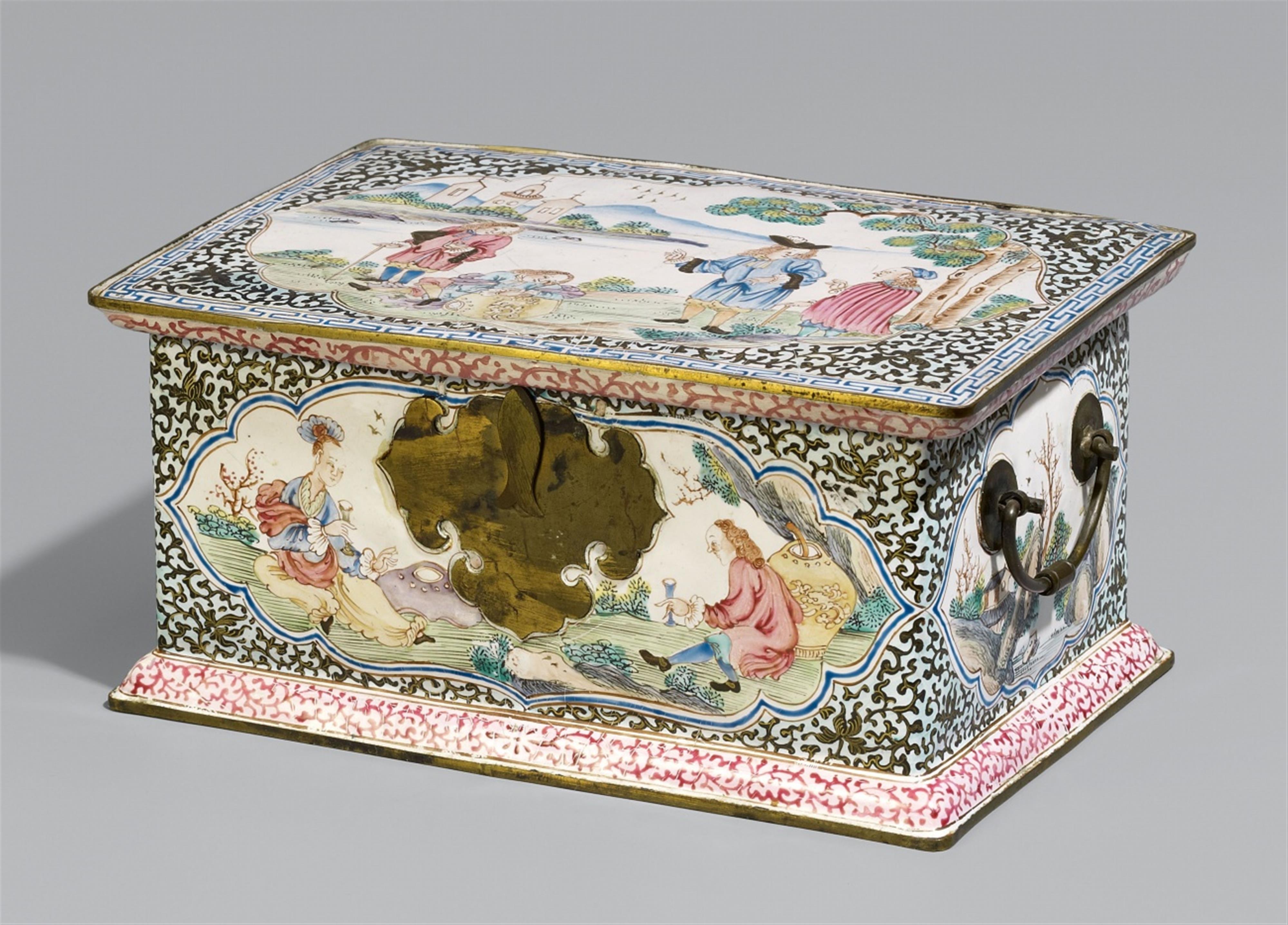 A large Canton painted enamel on copper casquet. Mid-18th century - image-1