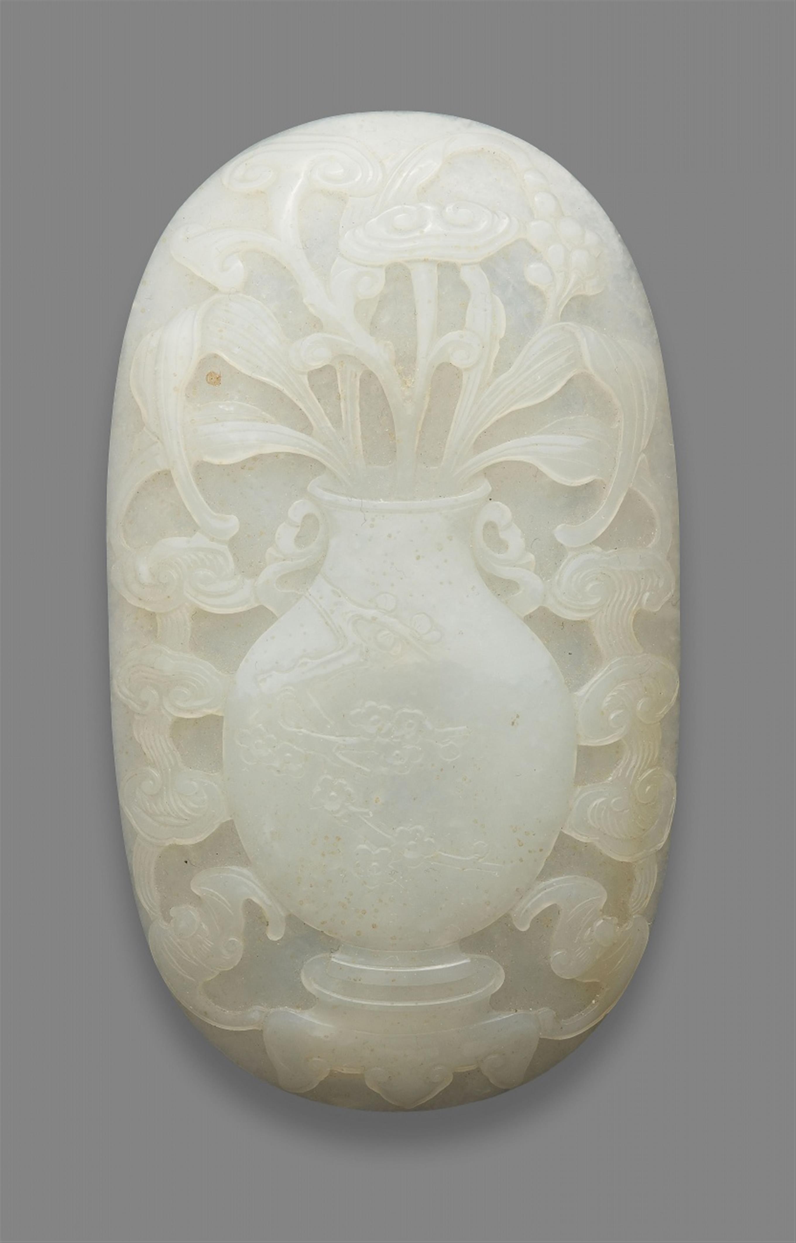 A light grey-white jade oval plaque. 18th/19th century - image-1