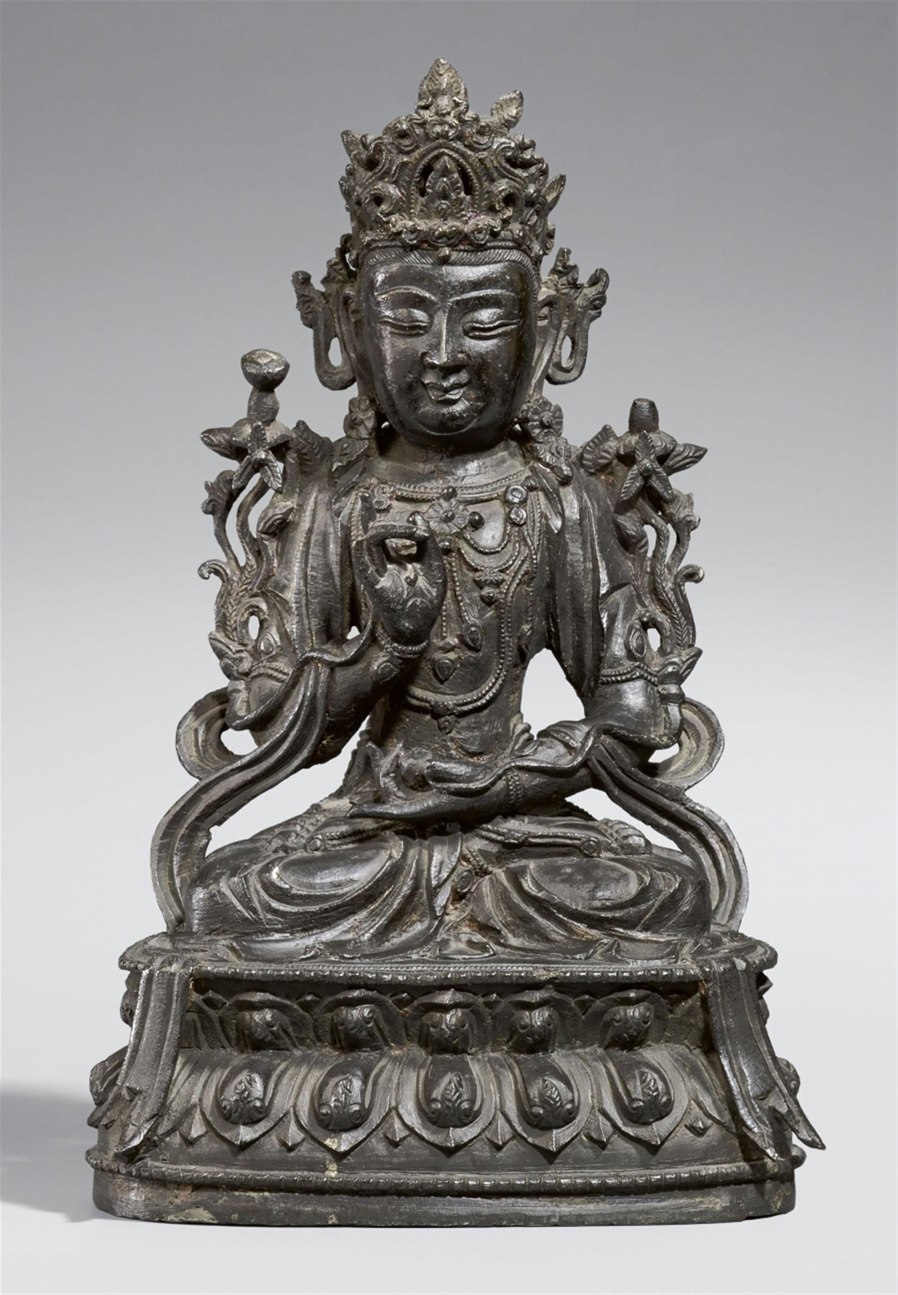 A bronze figure of a bodhisattva (pusa). Ming dynasty - image-1