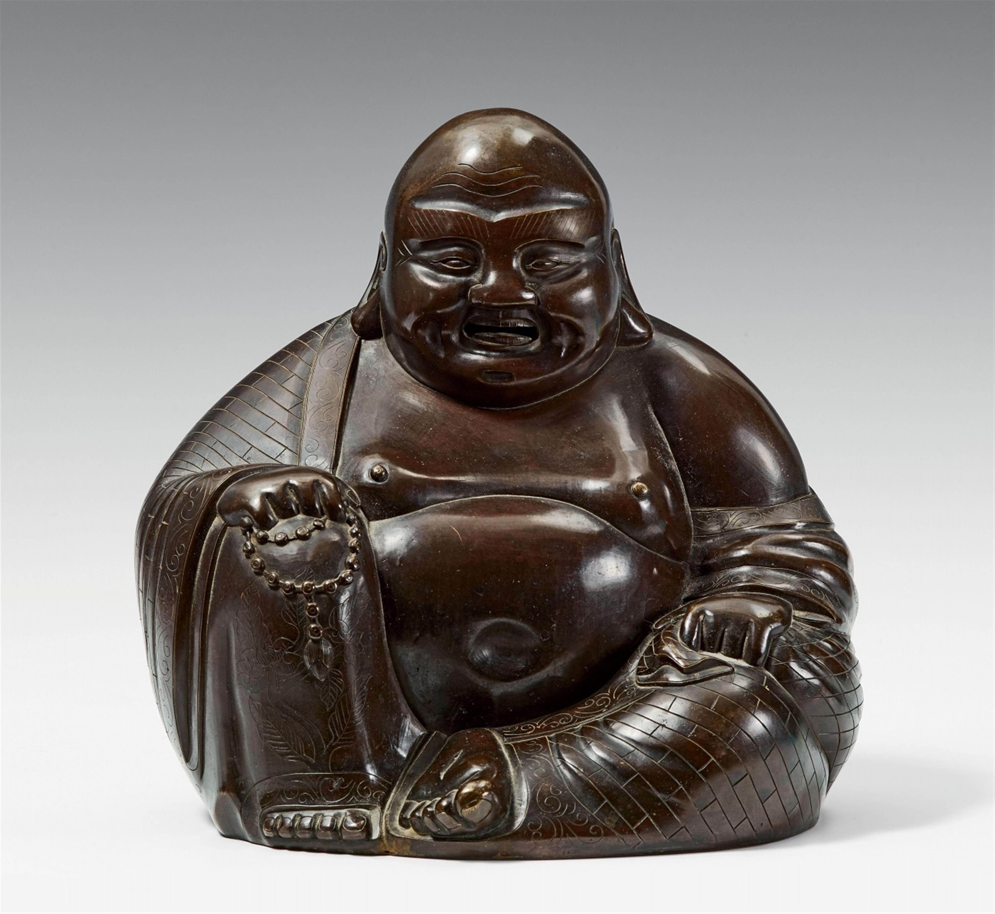 A bronze figure of a Milefo, also called Budai. Late Qing dynasty - image-1