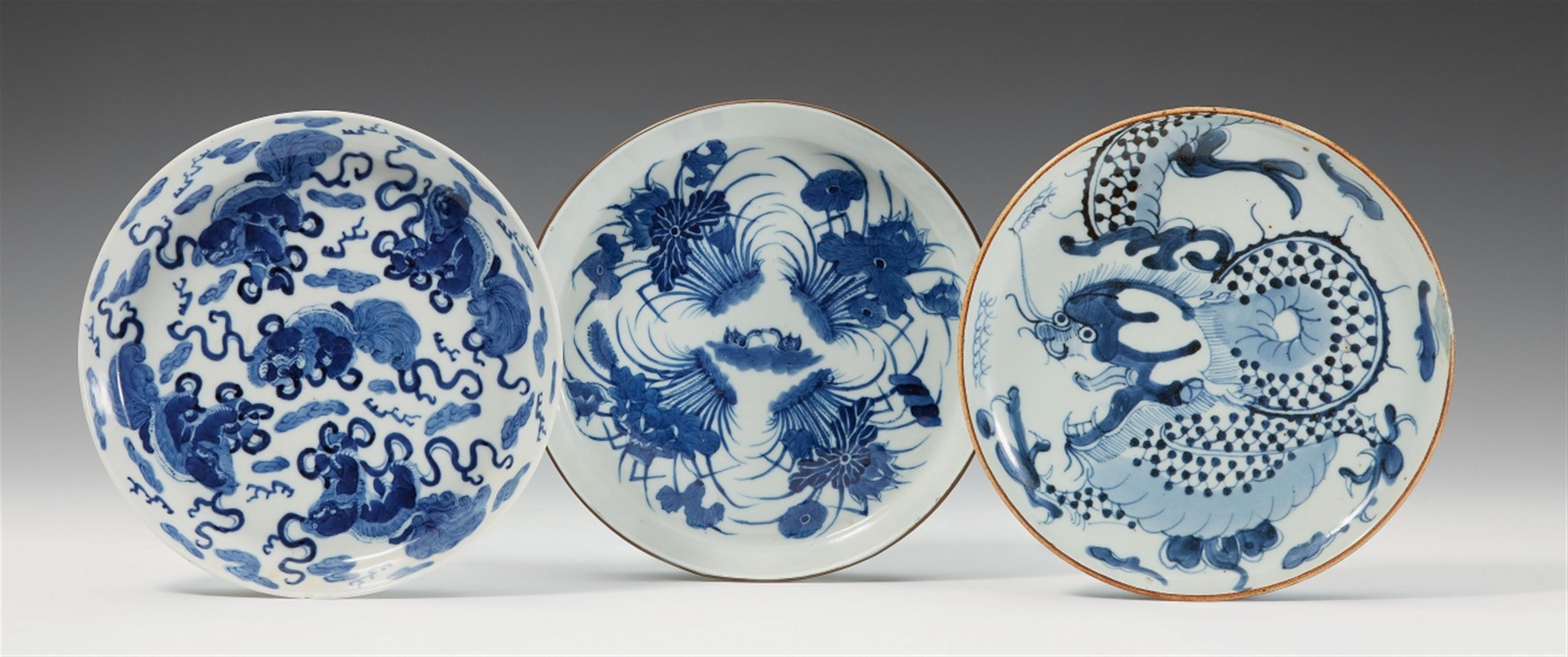 Three blue and white bleu de Hue dishes. 19th century - image-1