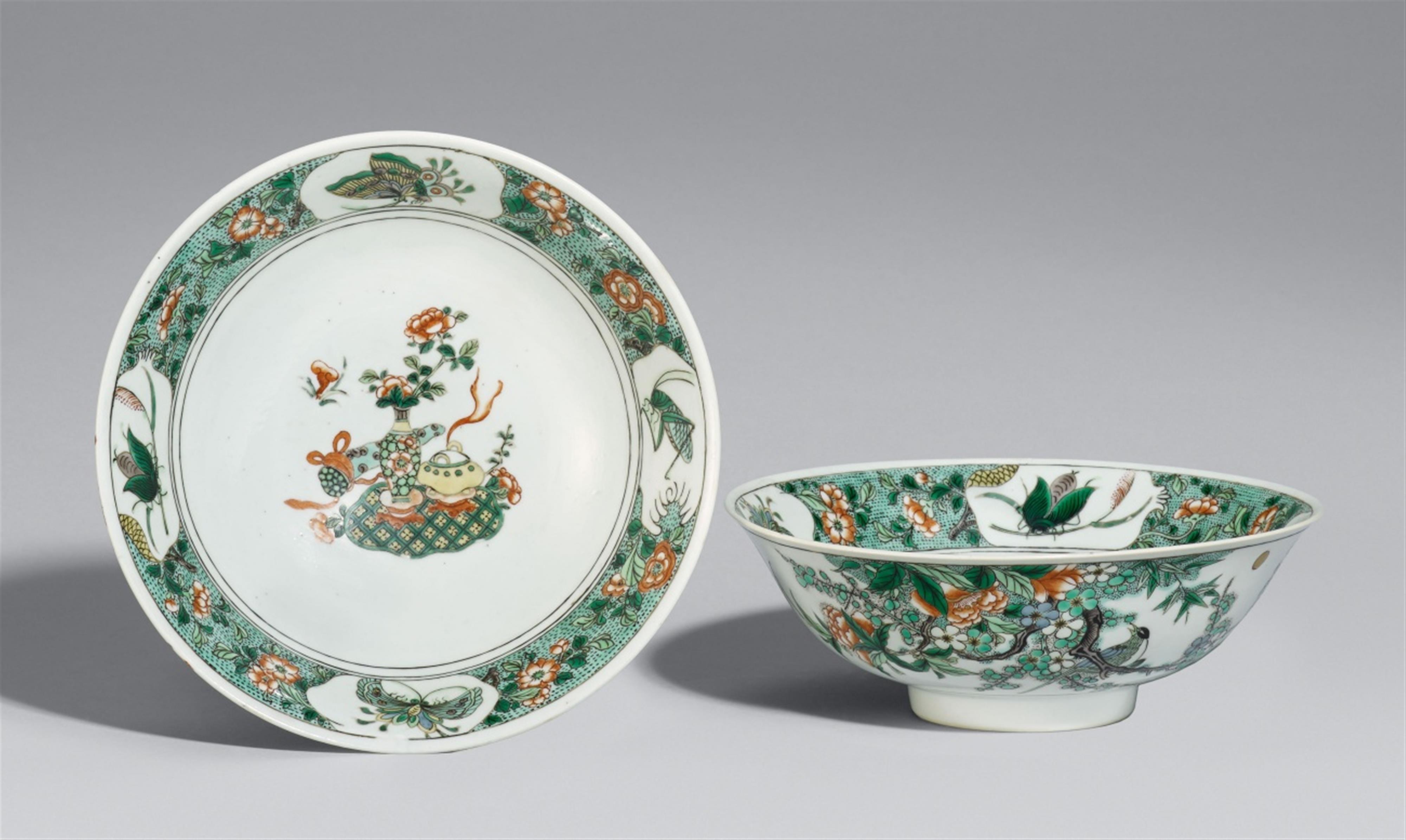 Two famille verte bowls. 19th century - image-1