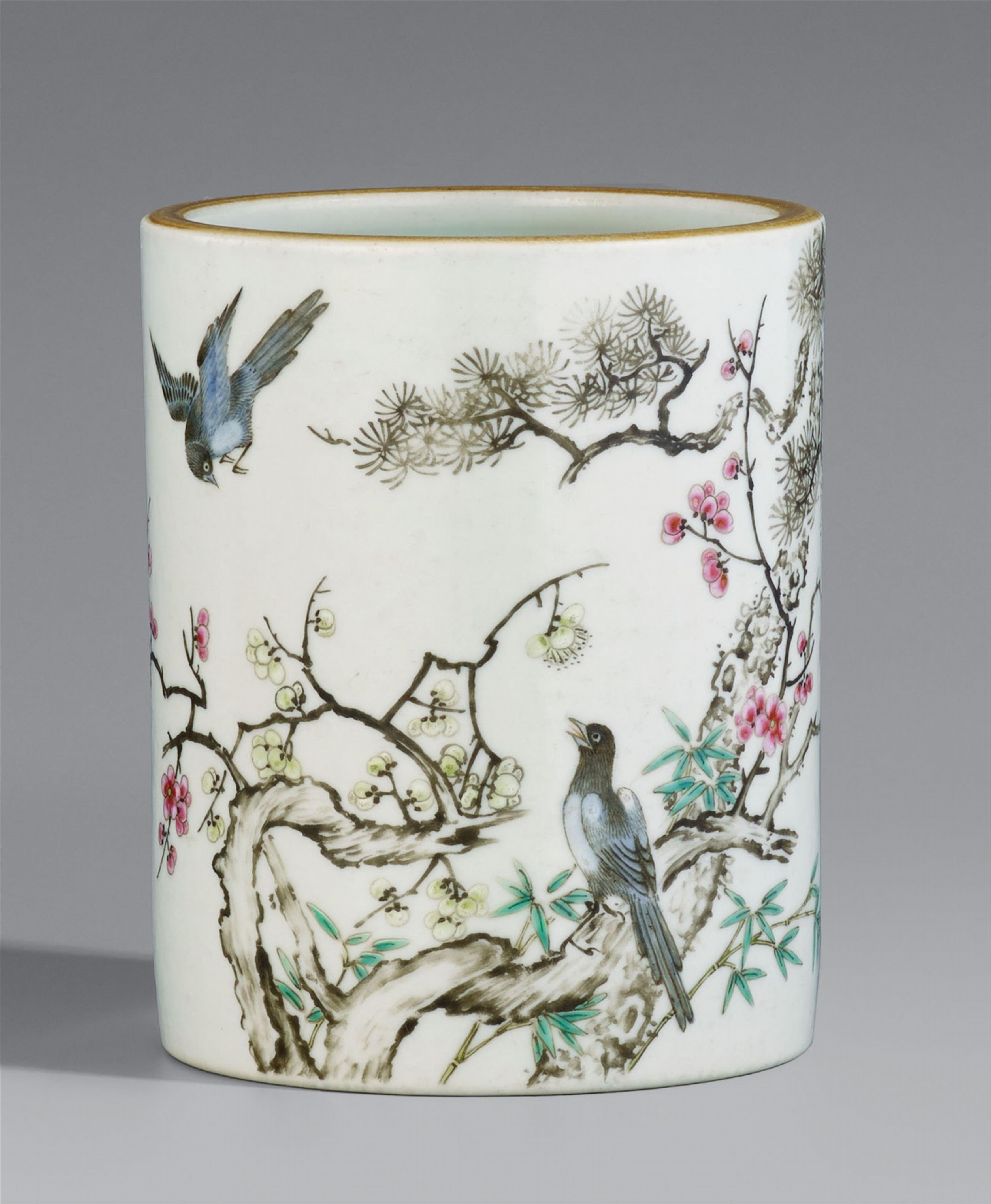 A famille rose-brush pot (bitong). 20th century - image-1