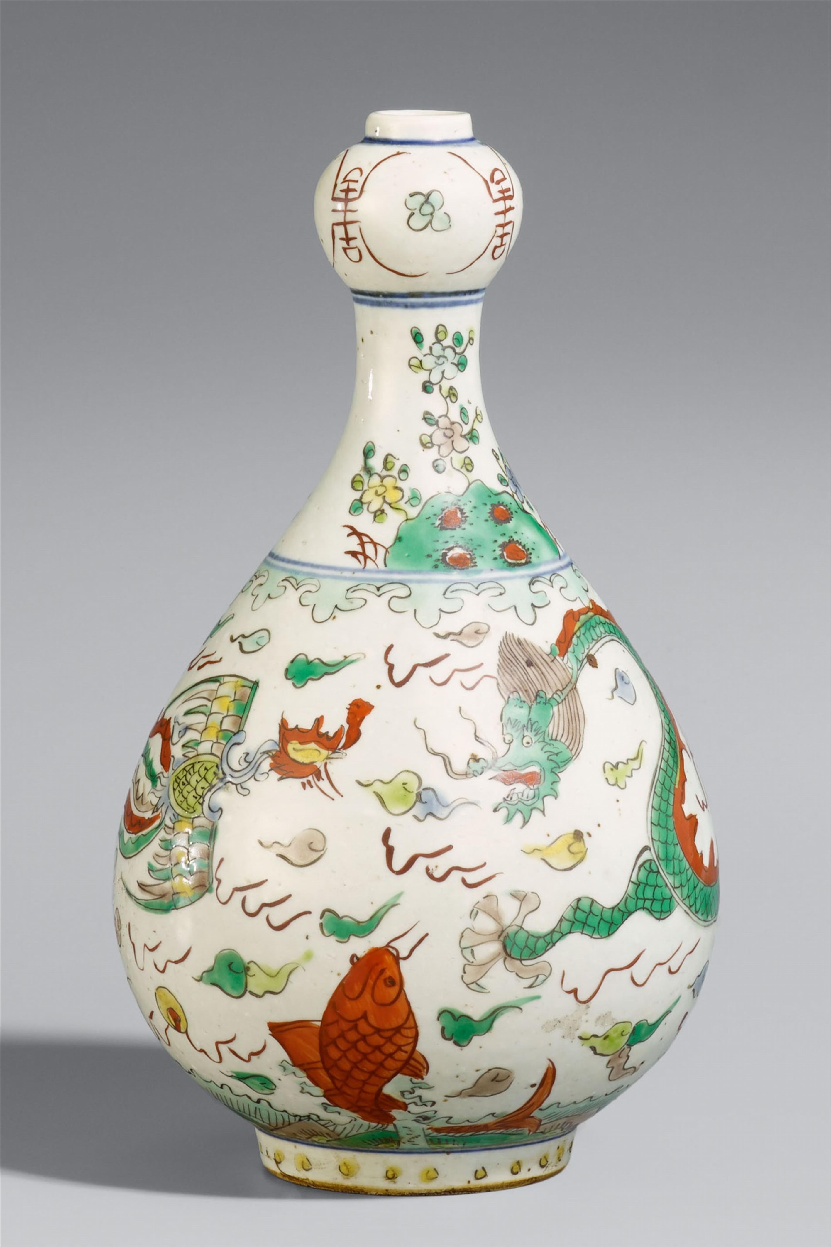 A wucai dragon and phoenix bottle. 20th century - image-1