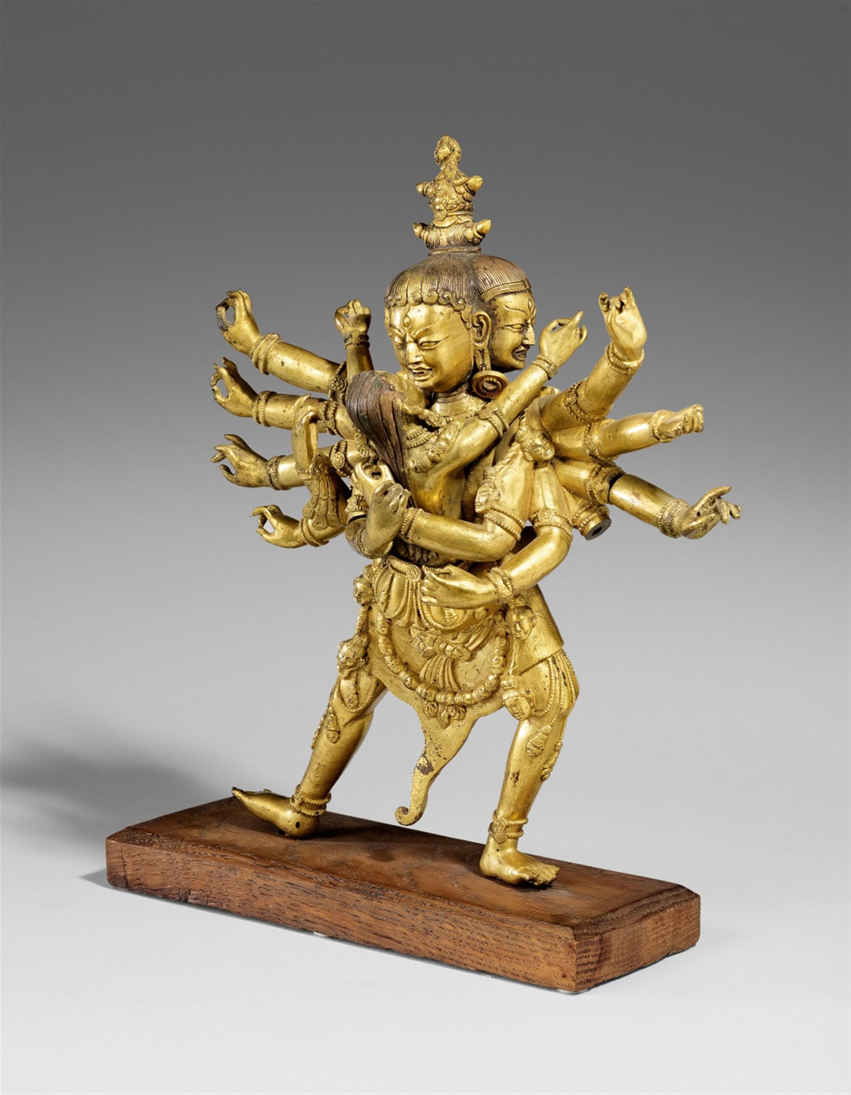 Chakrasamvara in yab-yum. Feuervergoldete Bronze. Tibet. Wohl 19. Jh. - image-2